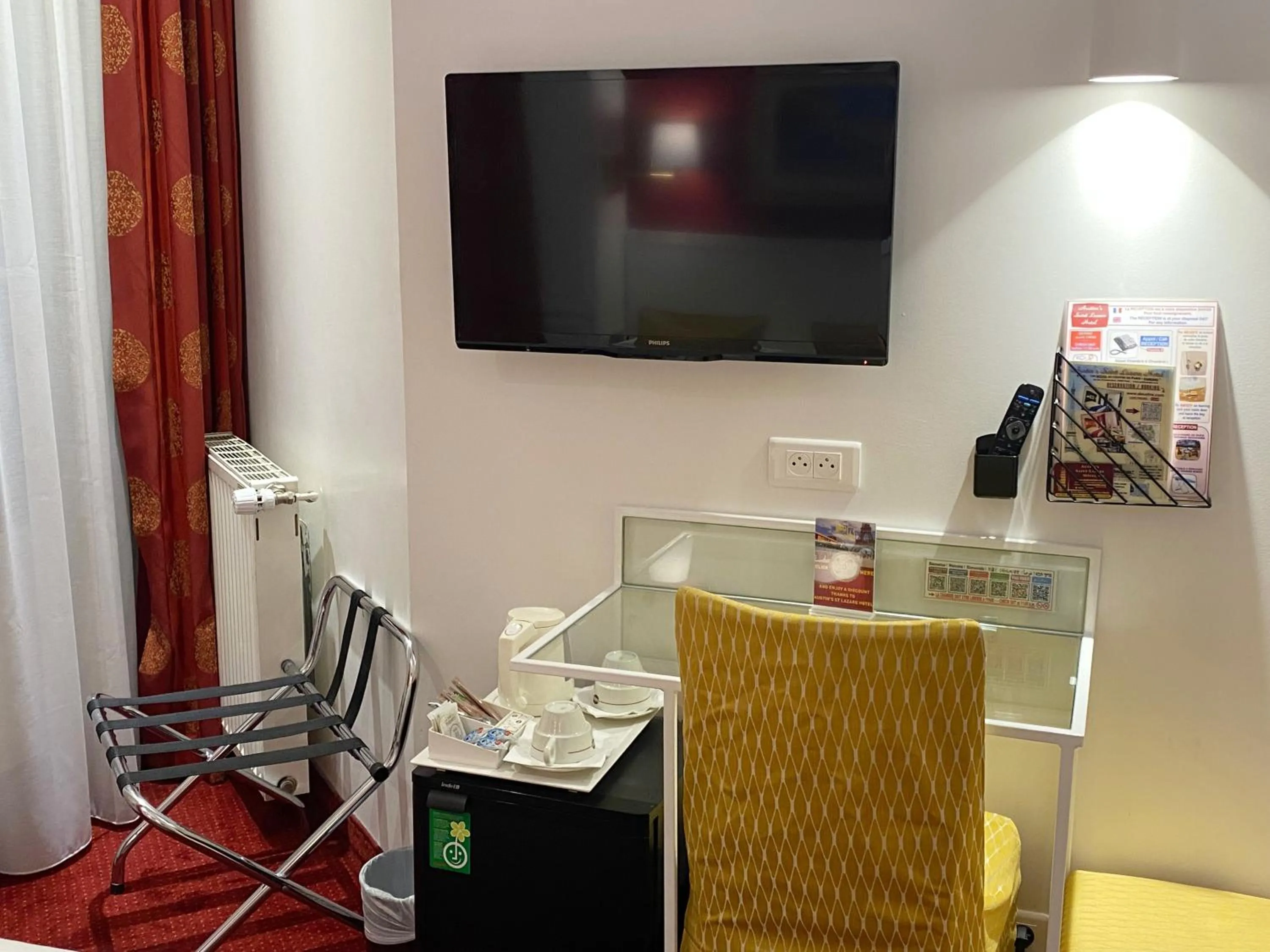 Seating area in Austin's Saint Lazare Hotel