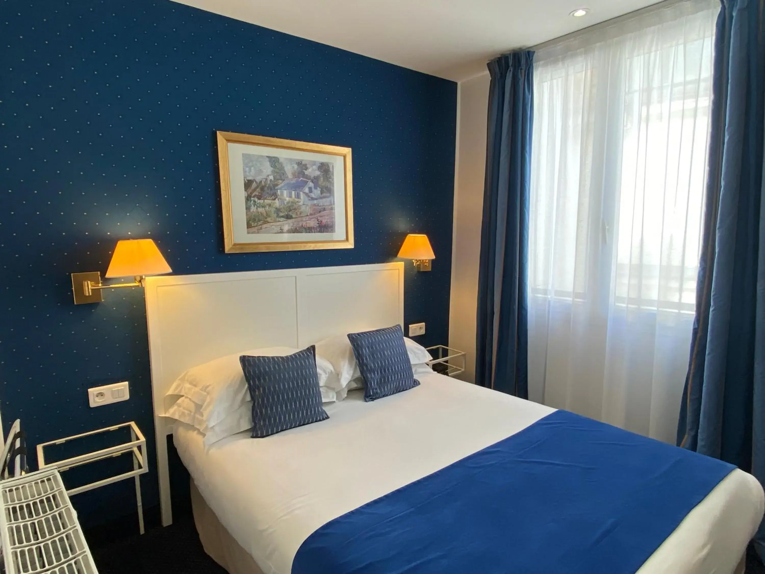 Bed in Austin's Saint Lazare Hotel Bed in Austin's Saint Lazare Hotel