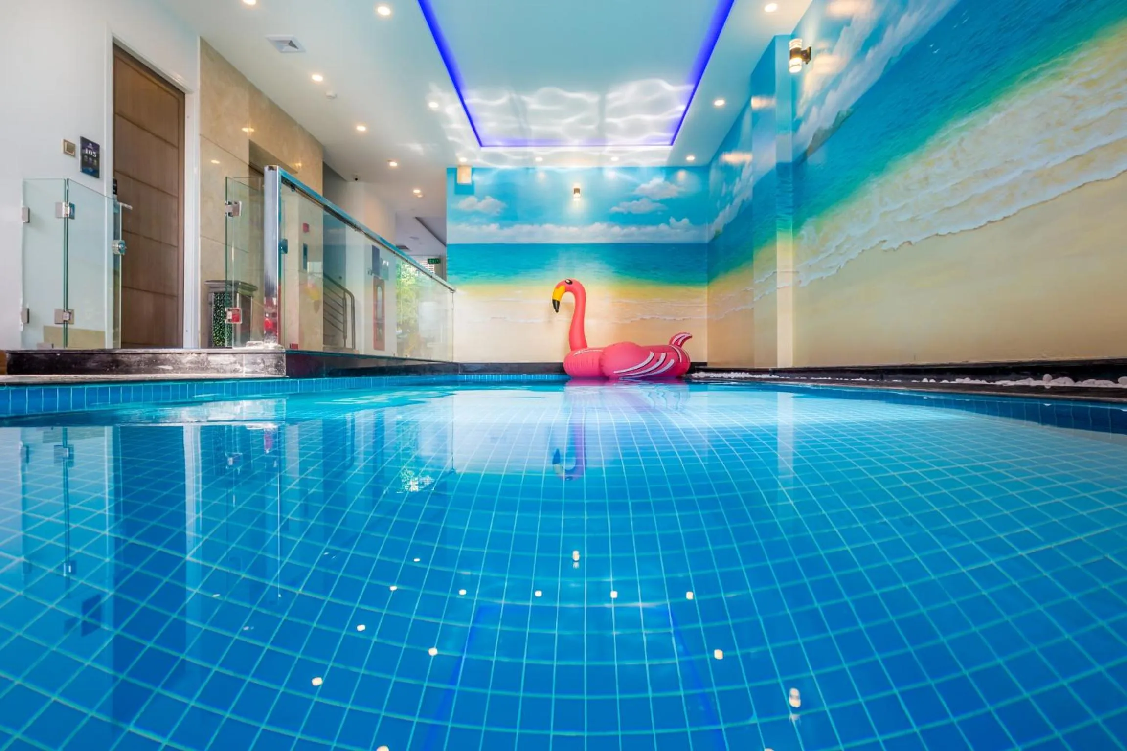 Swimming pool in Raon Danang Beach - STAY 24H