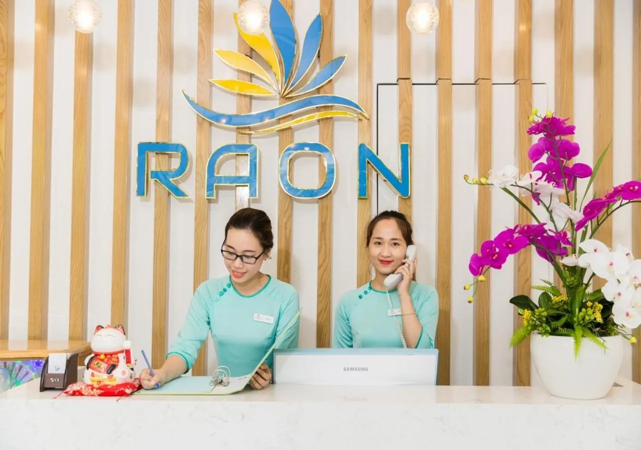 Staff in Raon Danang Beach - STAY 24H