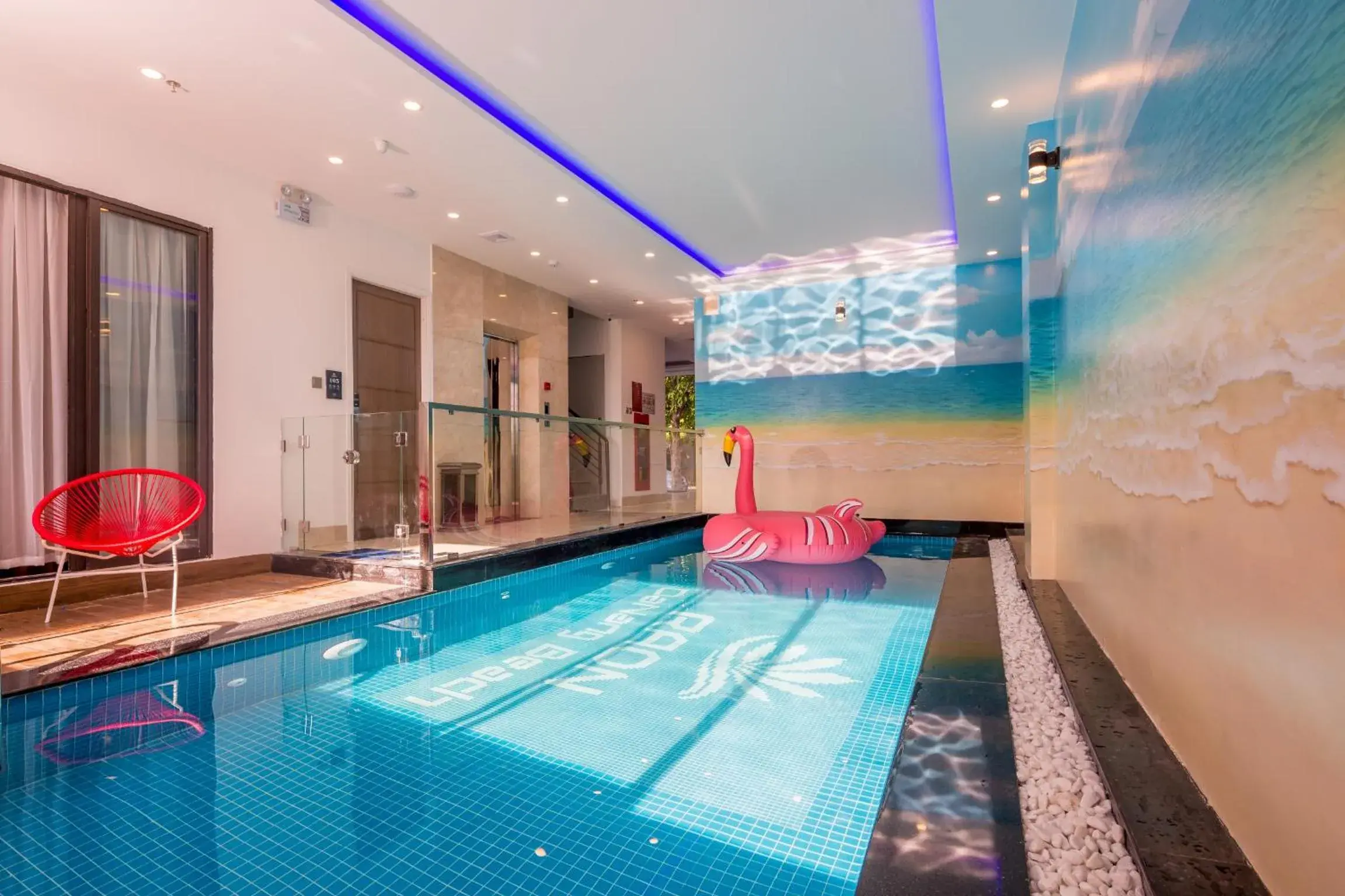 Swimming pool in Raon Danang Beach - STAY 24H Swimming pool in Raon Danang Beach - STAY 24H