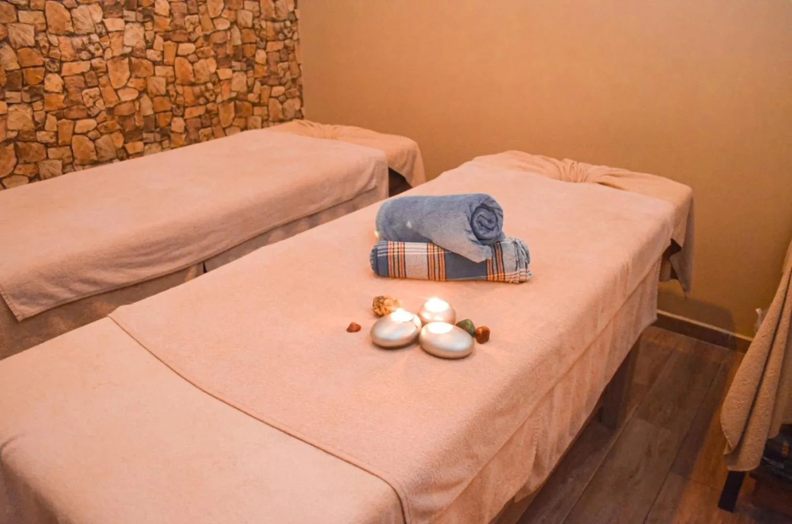 Massage, Bed in Karpalas City Hotel & Spa