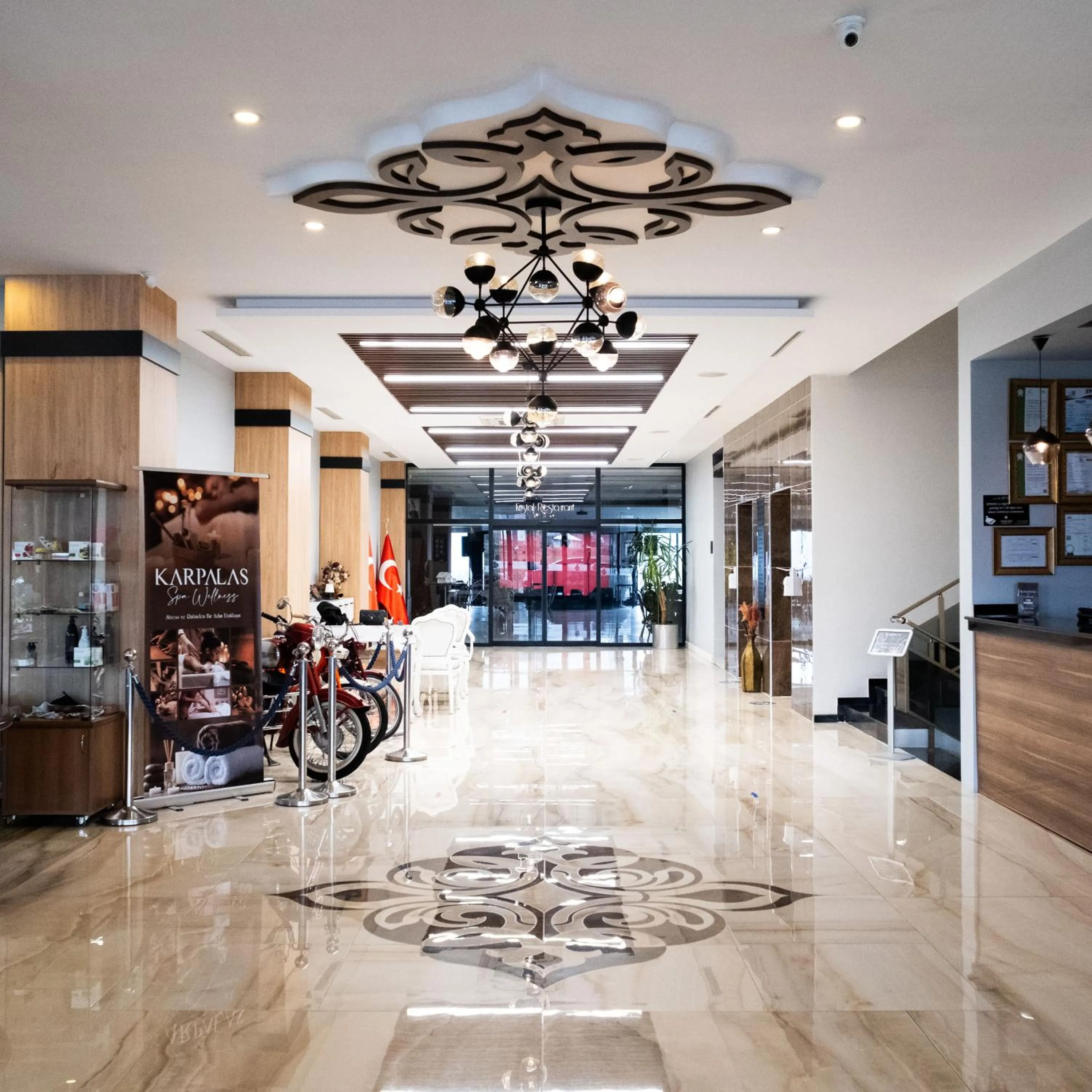Lobby or reception in Karpalas City Hotel & Spa