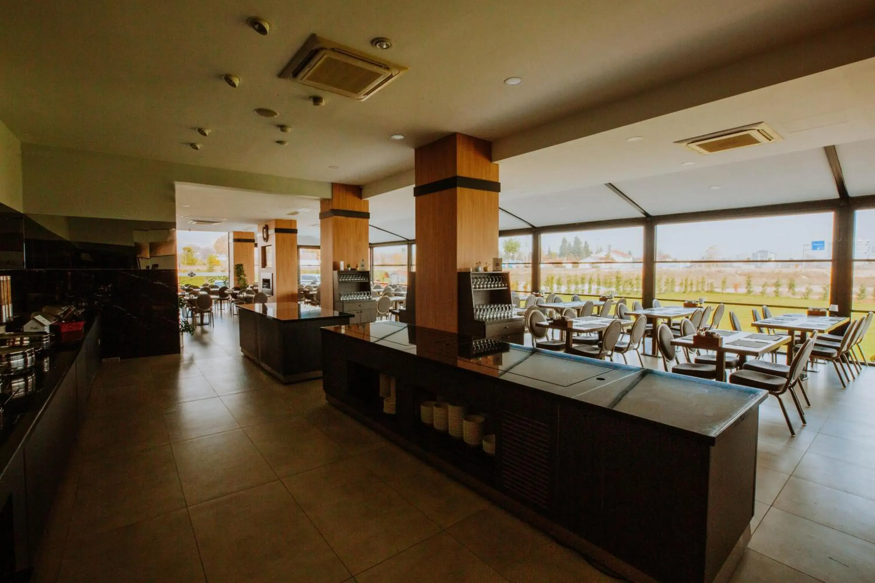 Restaurant/places to eat in Karpalas City Hotel & Spa Restaurant/places to eat in Karpalas City Hotel & Spa