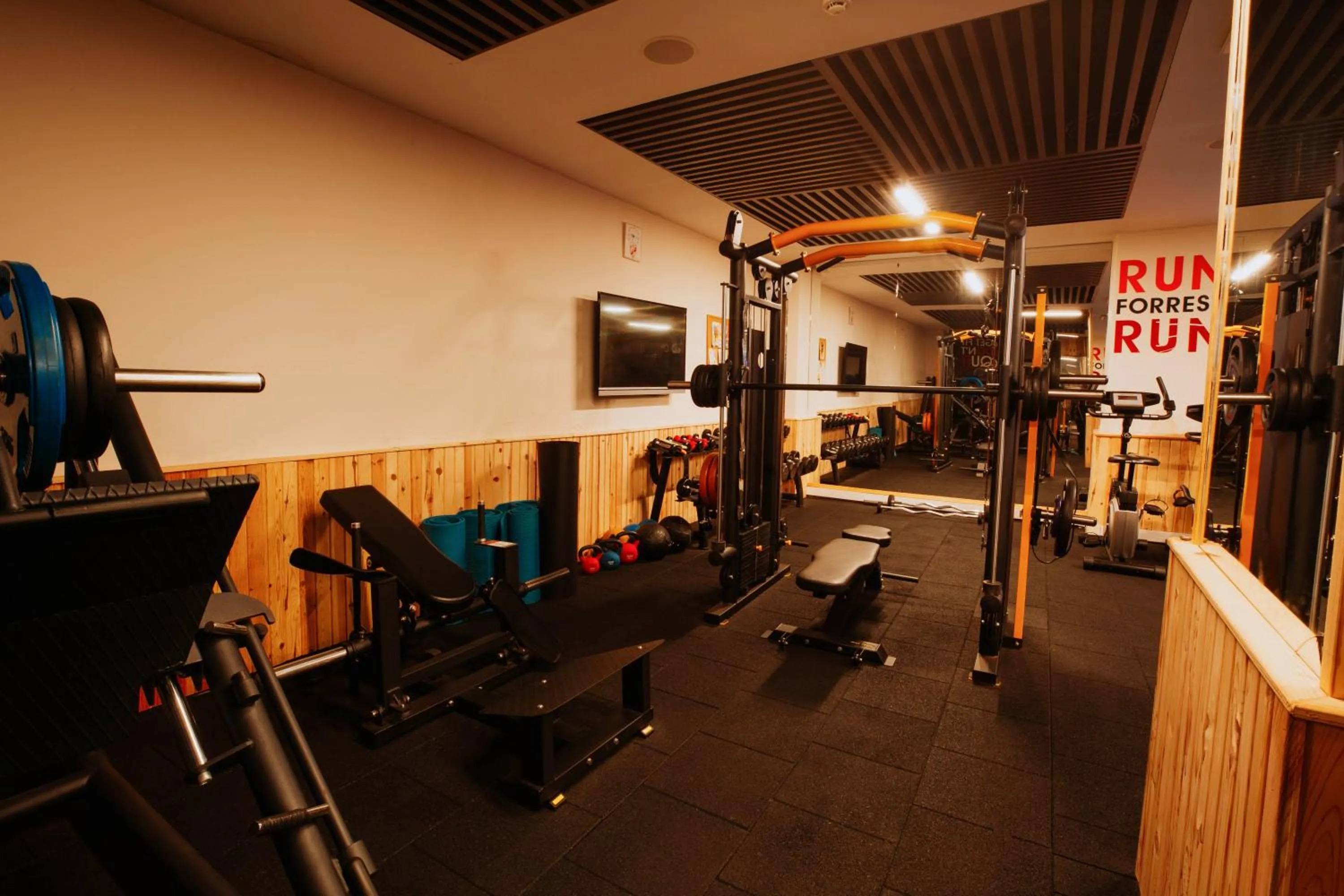 Fitness centre/facilities in Karpalas City Hotel & Spa
