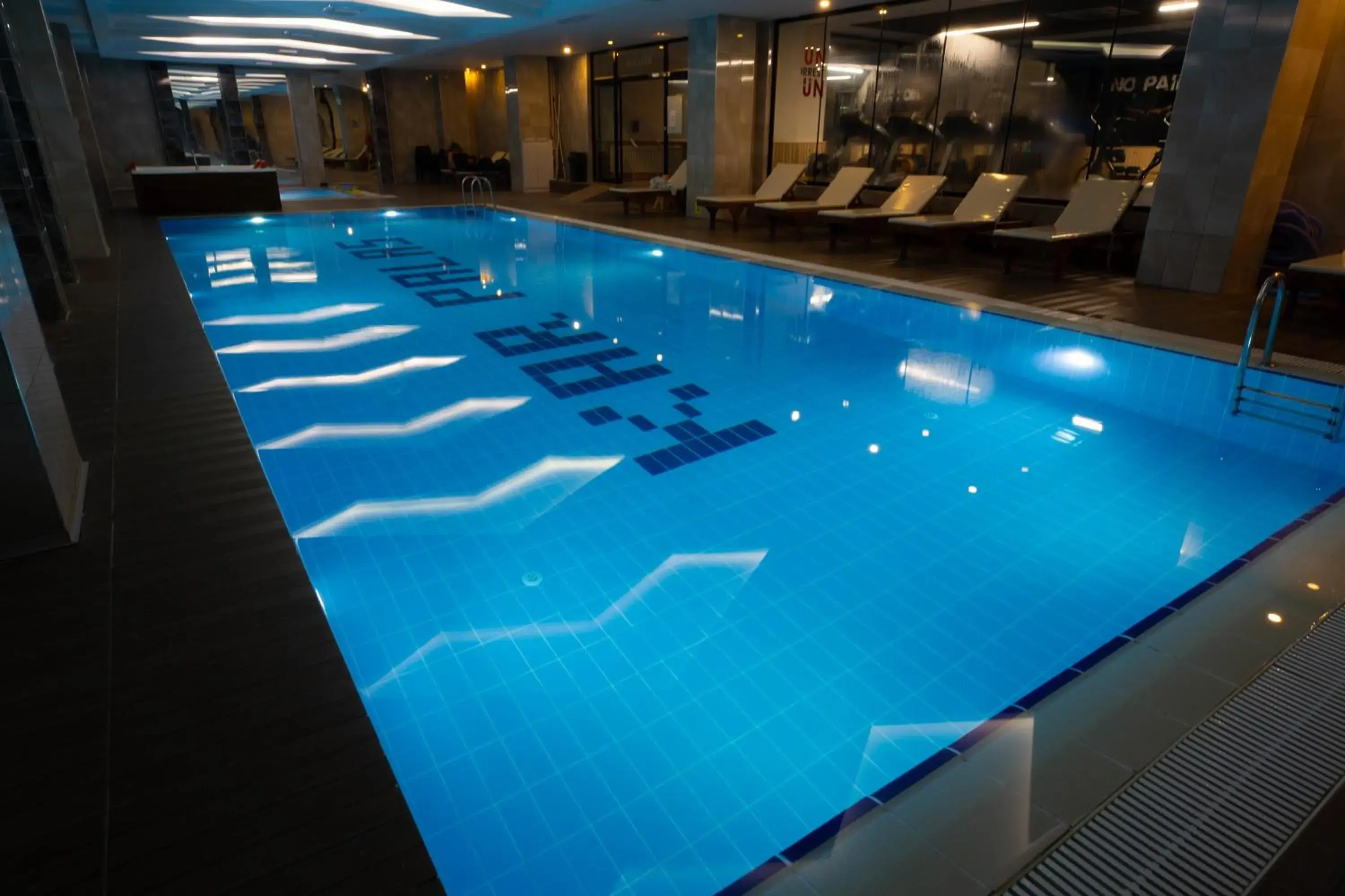 Swimming pool in Karpalas City Hotel & Spa Swimming pool in Karpalas City Hotel & Spa
