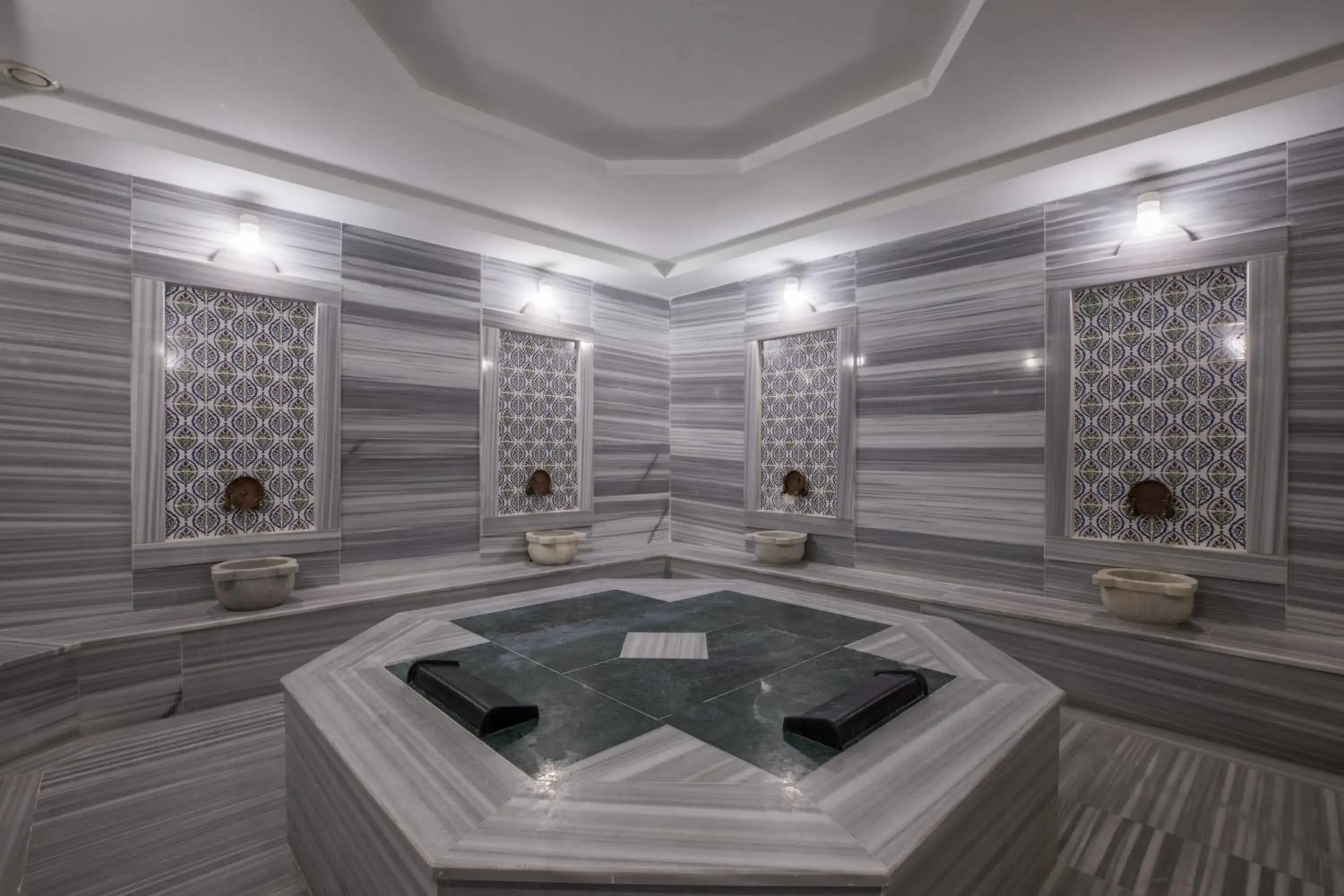 Spa and wellness centre/facilities in Karpalas City Hotel & Spa Spa and wellness centre/facilities in Karpalas City Hotel & Spa