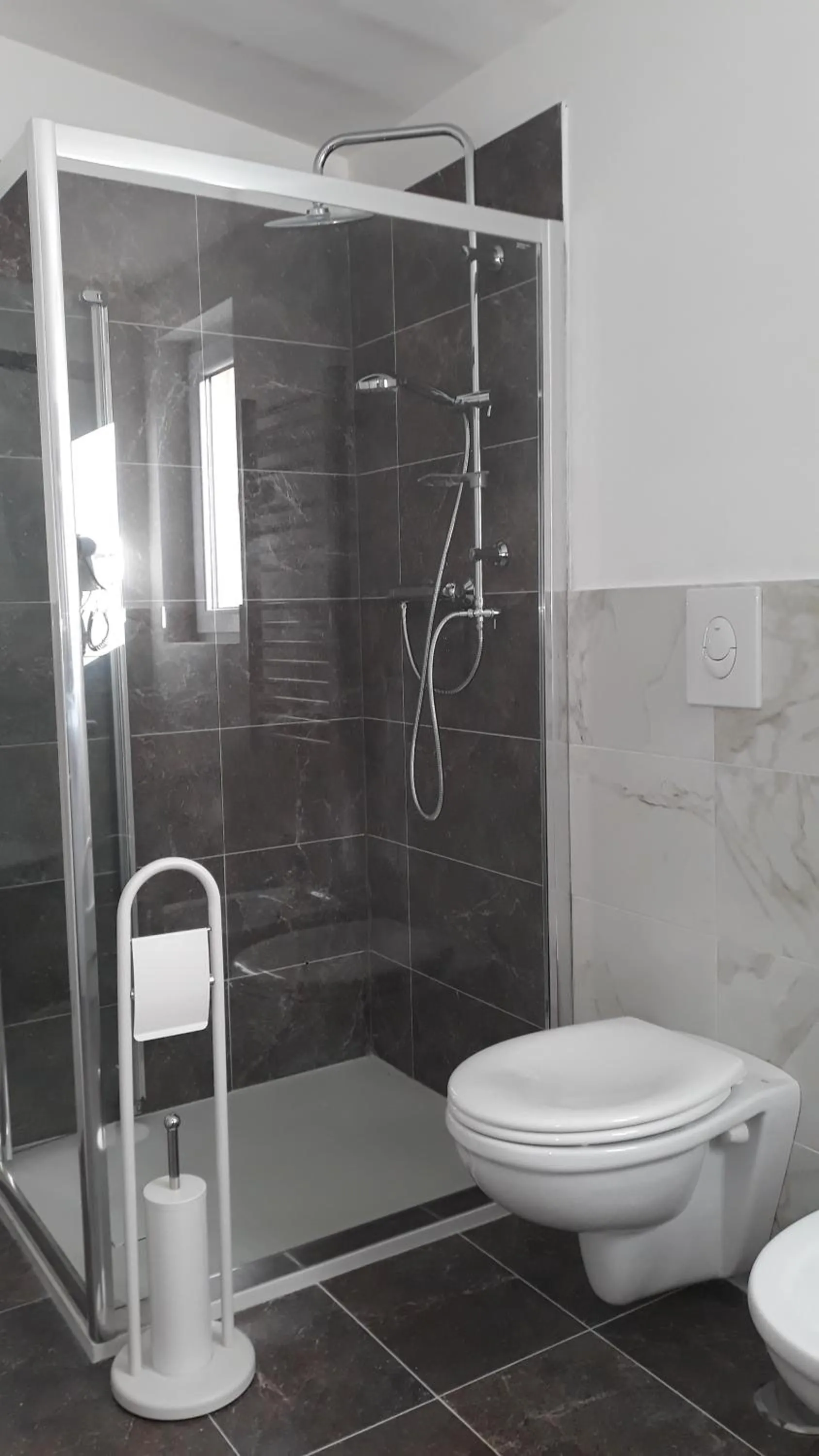 Shower in La Ginestra