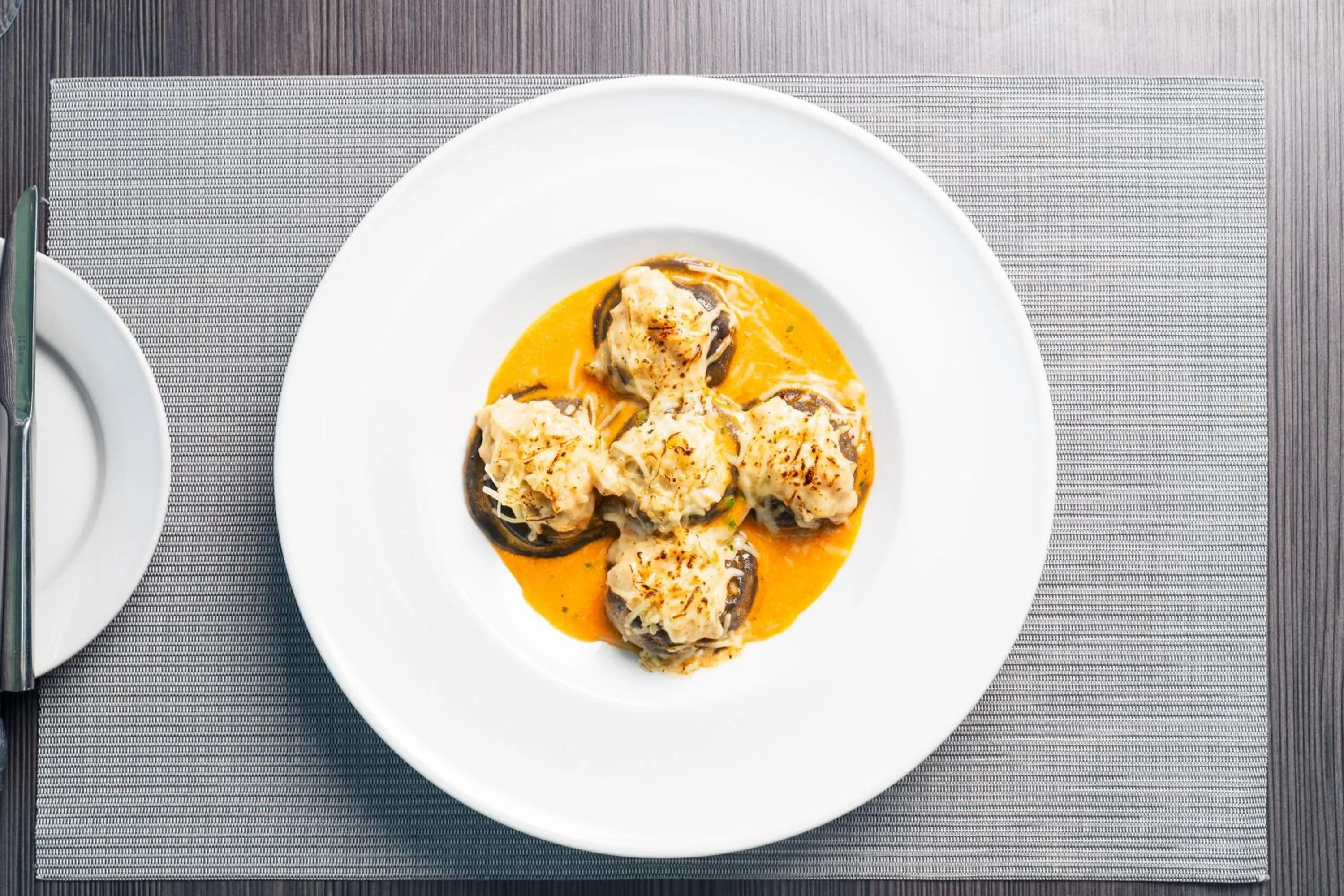 Restaurant/places to eat in Sheraton Miramar Hotel & Convention Center