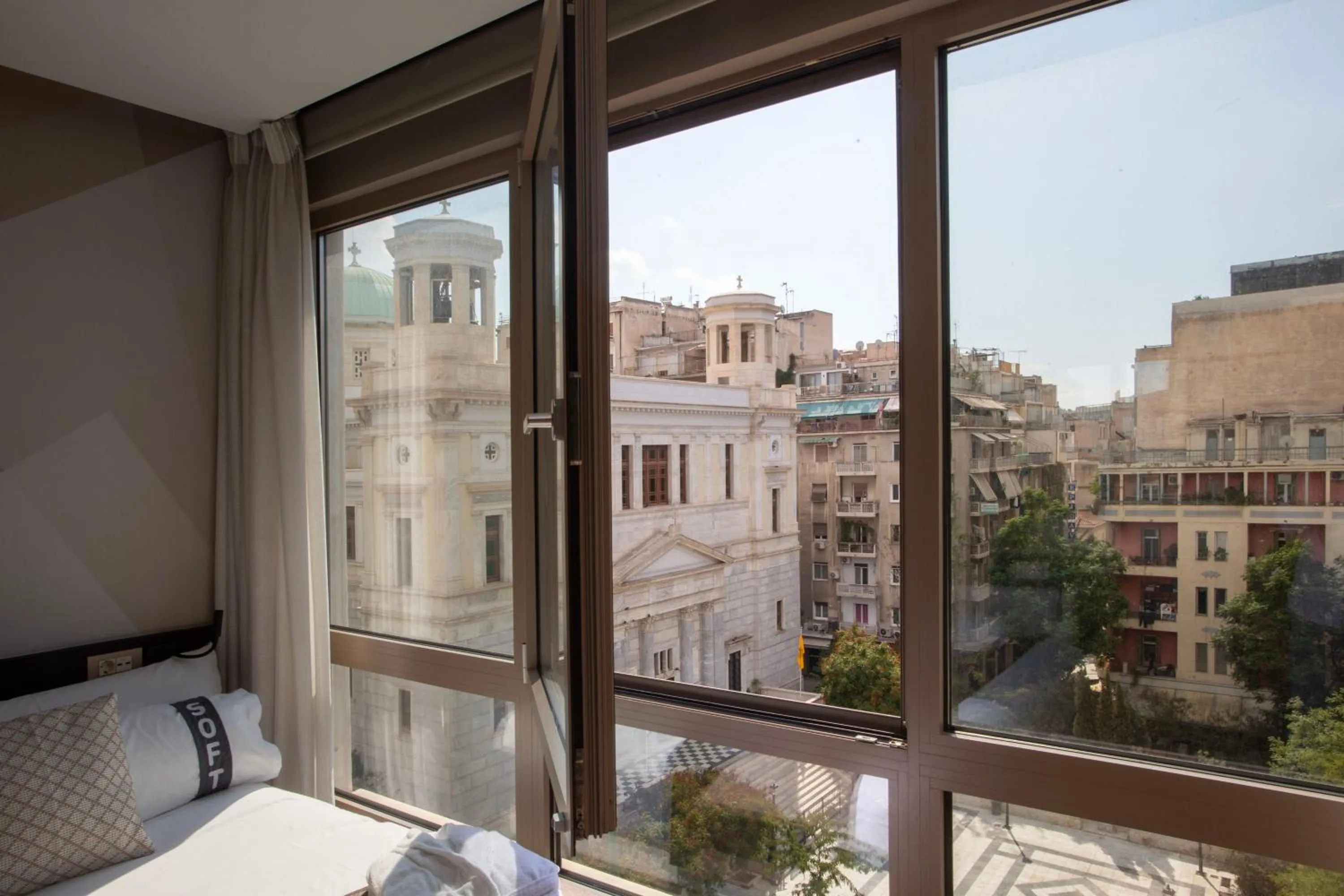City view, Bed in Casual Kubic Athens