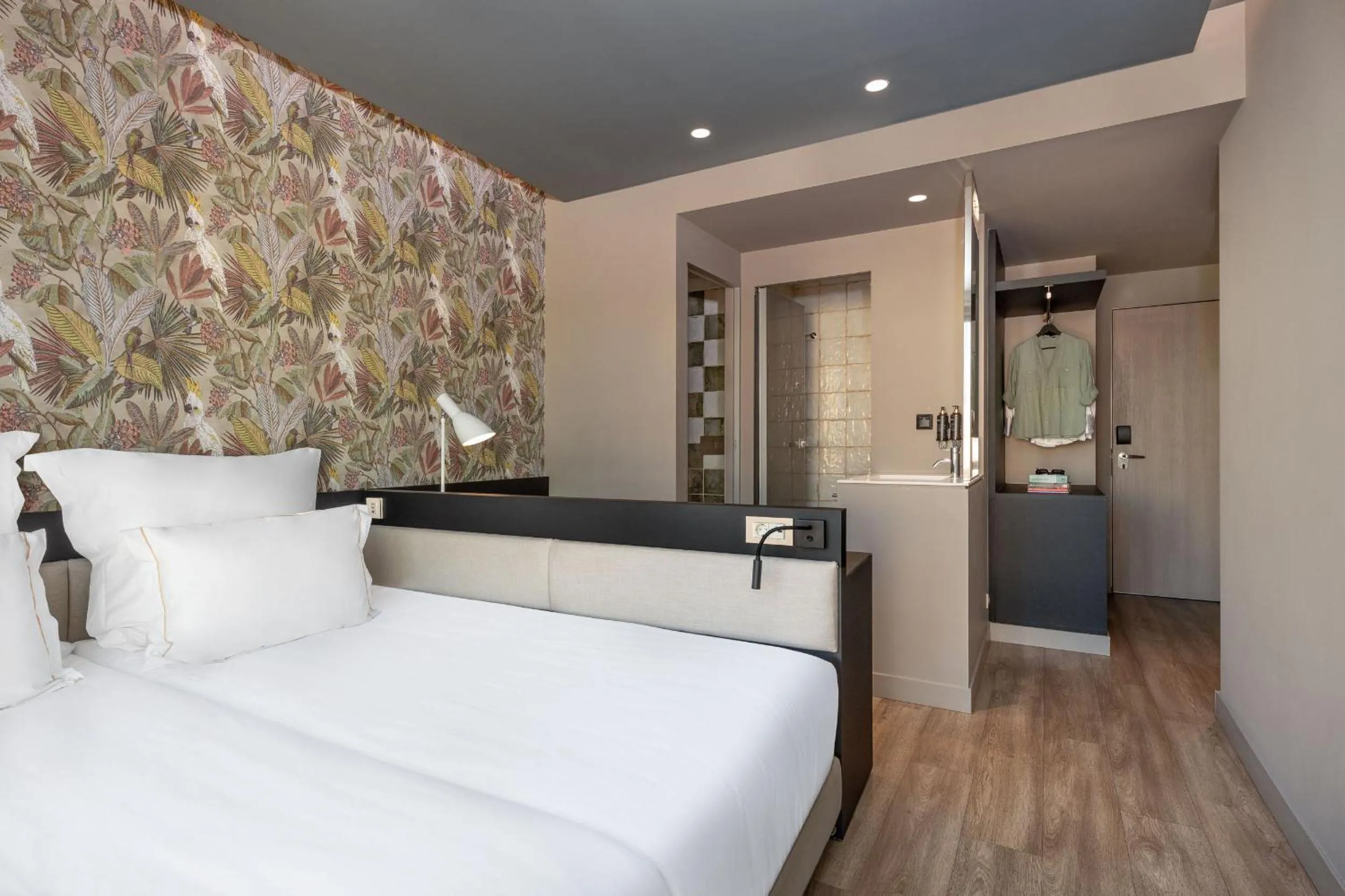 Brown Kubic, a member of Brown Hotels