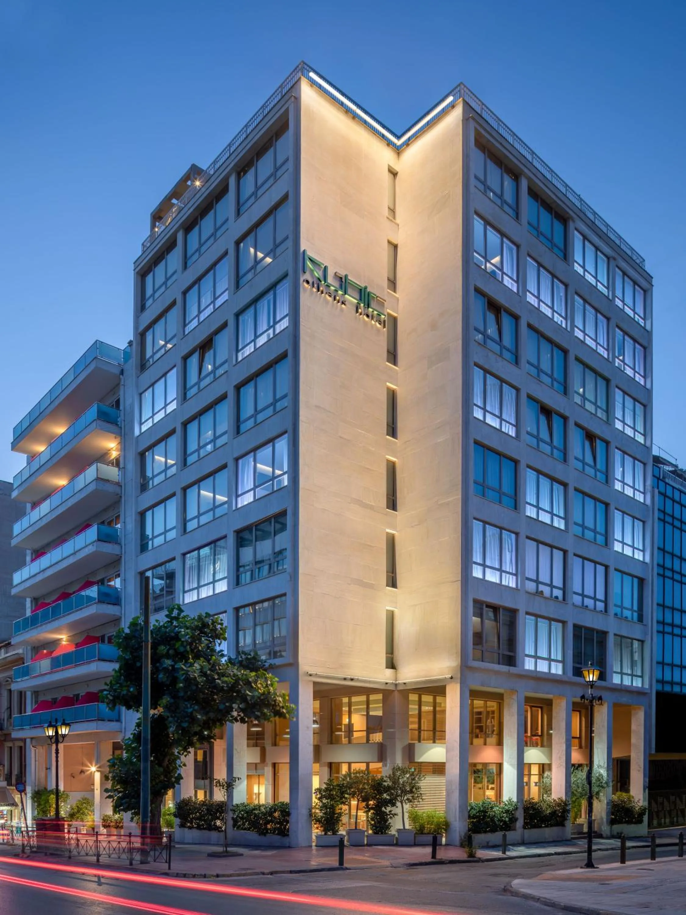 Facade/entrance in Casual Kubic Athens