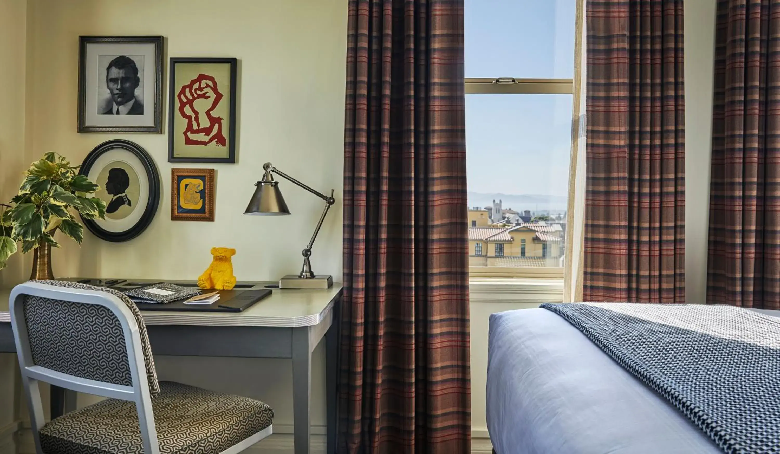 Bedroom in Graduate by Hilton Berkeley Bedroom in Graduate by Hilton Berkeley