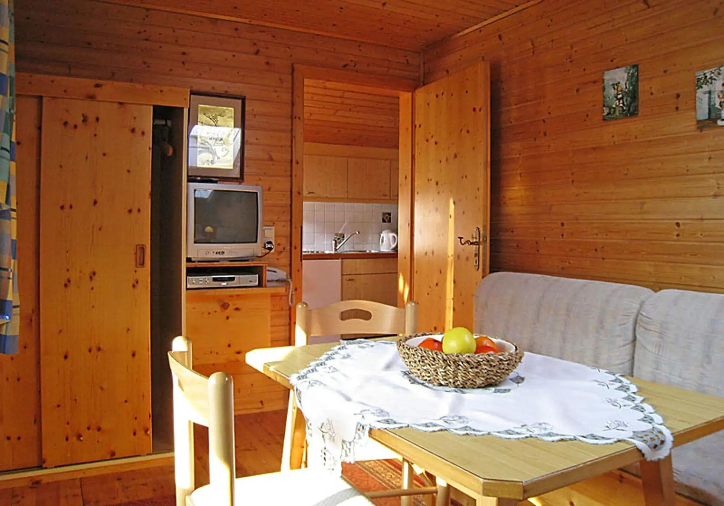Two-Bedroom Apartment - single occupancy in Gästehaus Steiner Two-Bedroom Apartment - single occupancy in Gästehaus Steiner