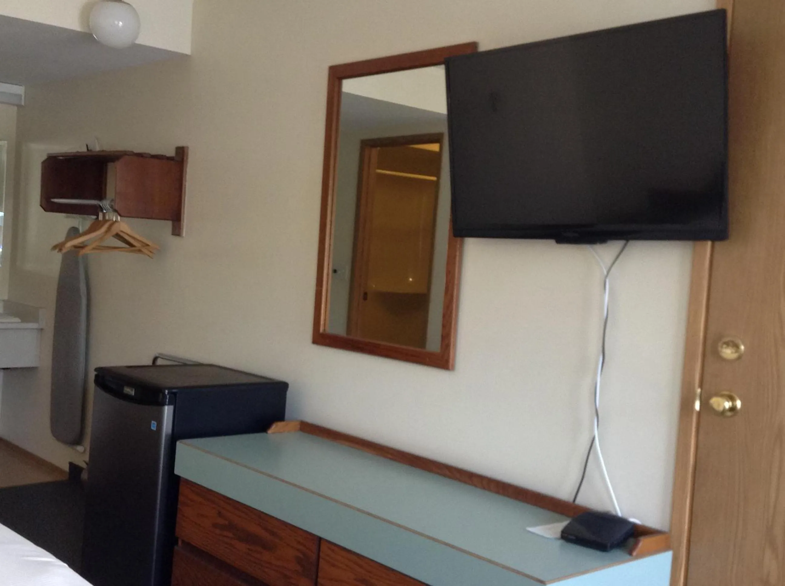 TV and multimedia in The Ranchland Inn Kamloops