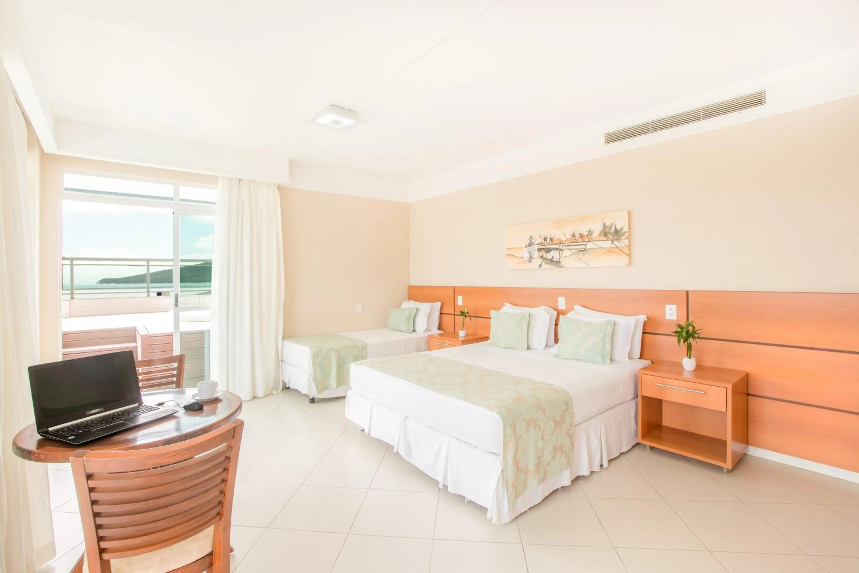 Photo of the whole room, Bed in Oceania Park Hotel Spa & Convention