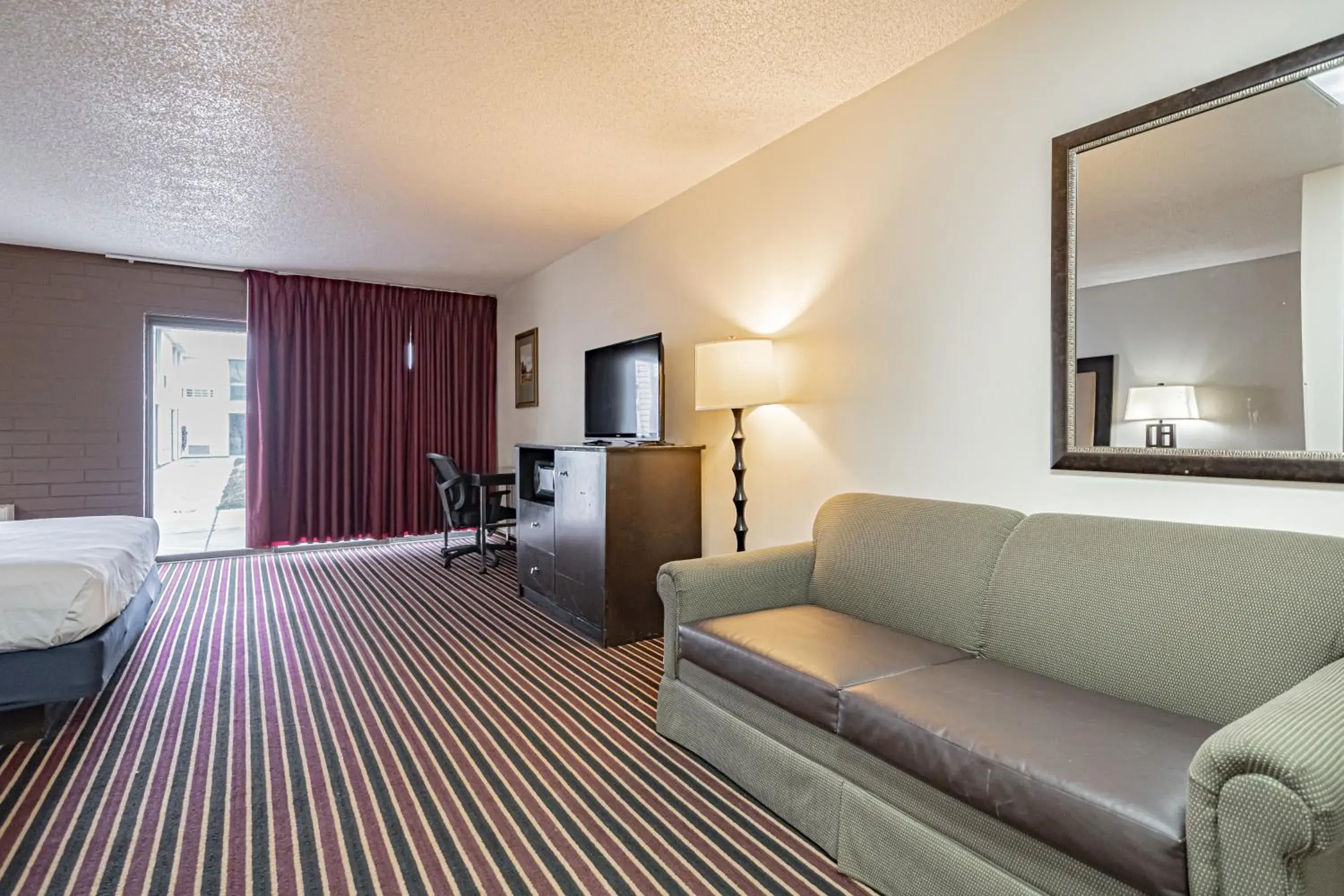 Photo of the whole room, Bed in Motel 6 Pocatello ID Photo of the whole room, Bed in Motel 6 Pocatello ID