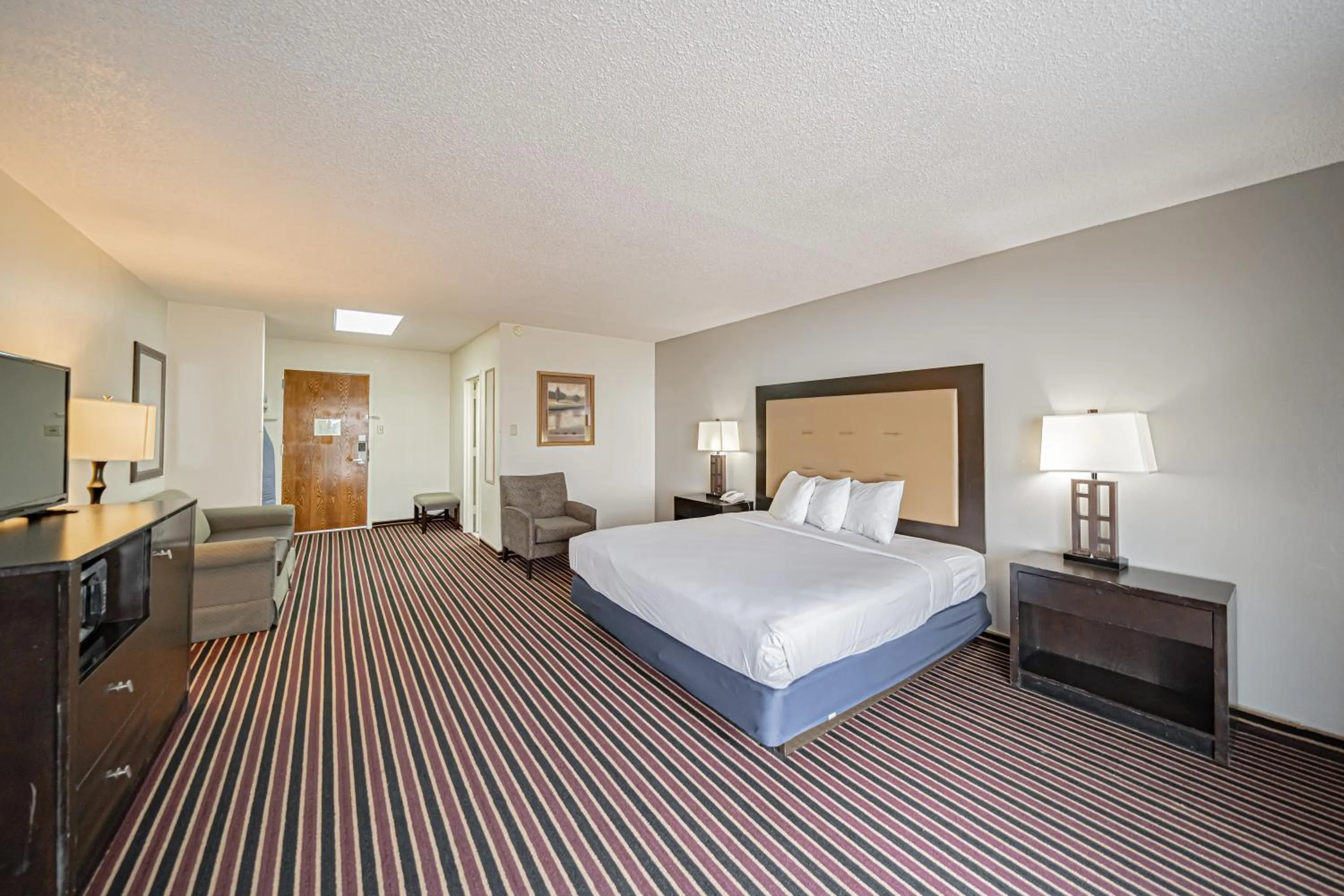 Photo of the whole room, Bed in Motel 6 Pocatello ID