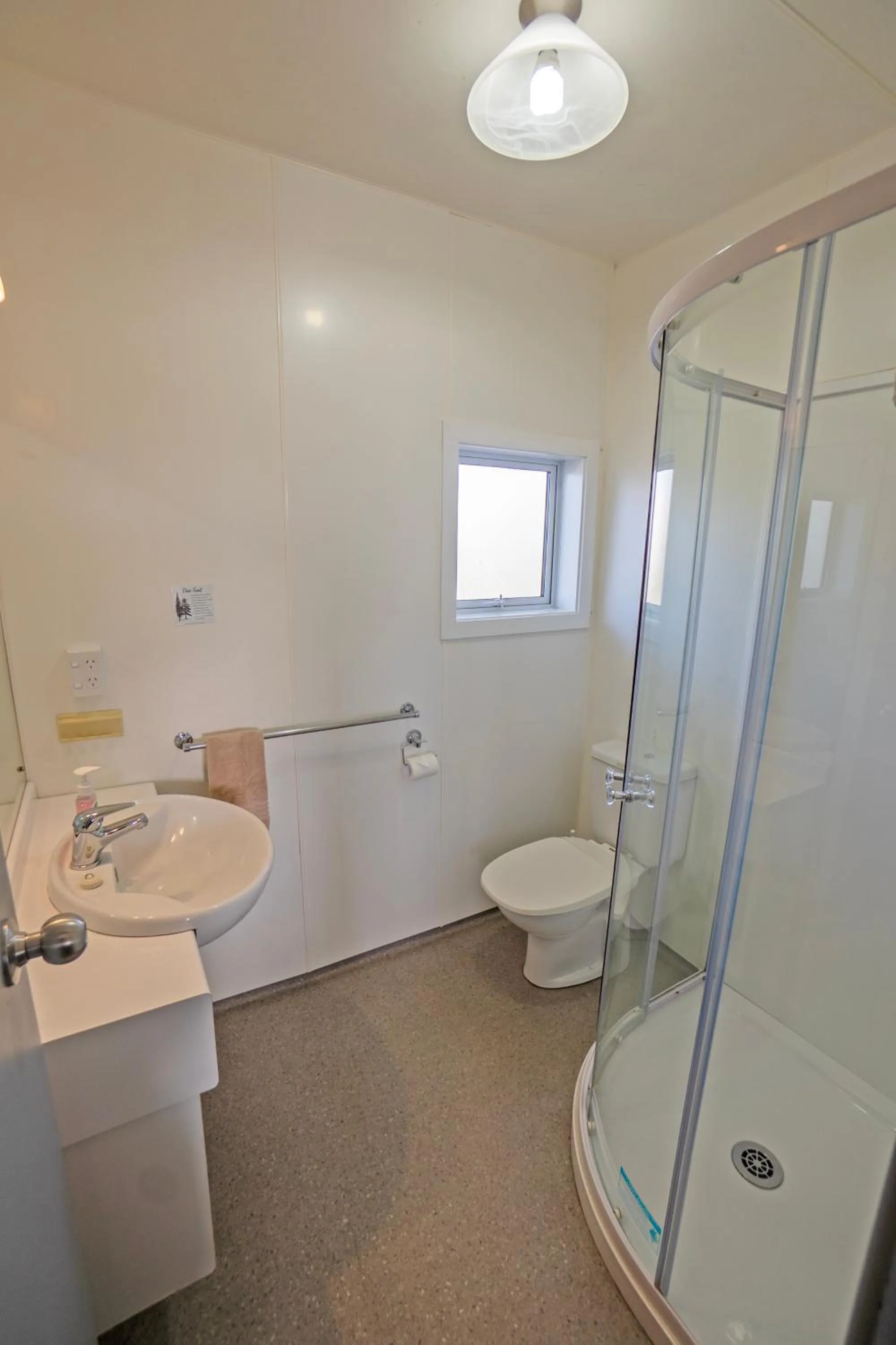 Shower in Kaikoura Motor Inn