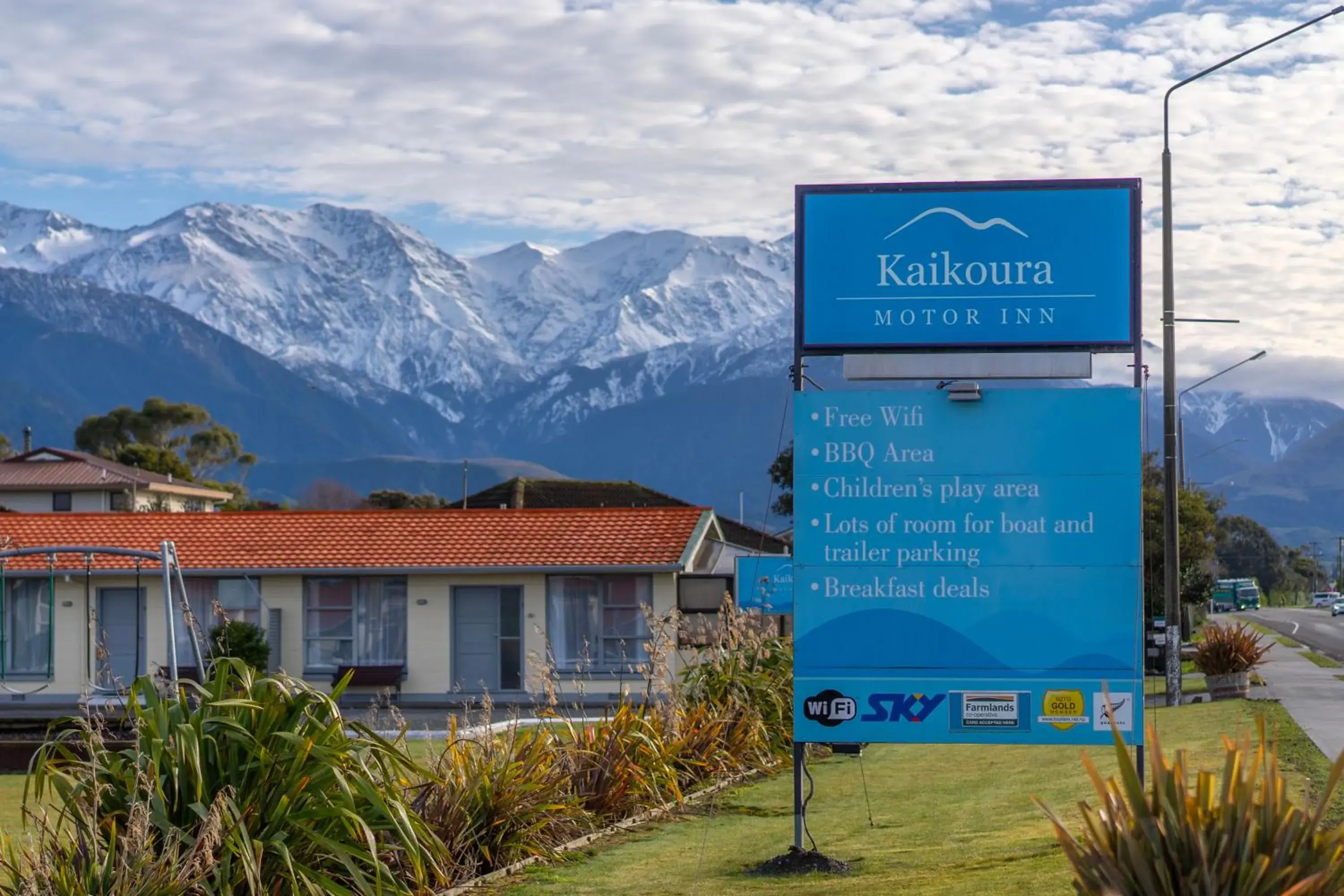 Property building in Kaikoura Motor Inn Property building in Kaikoura Motor Inn