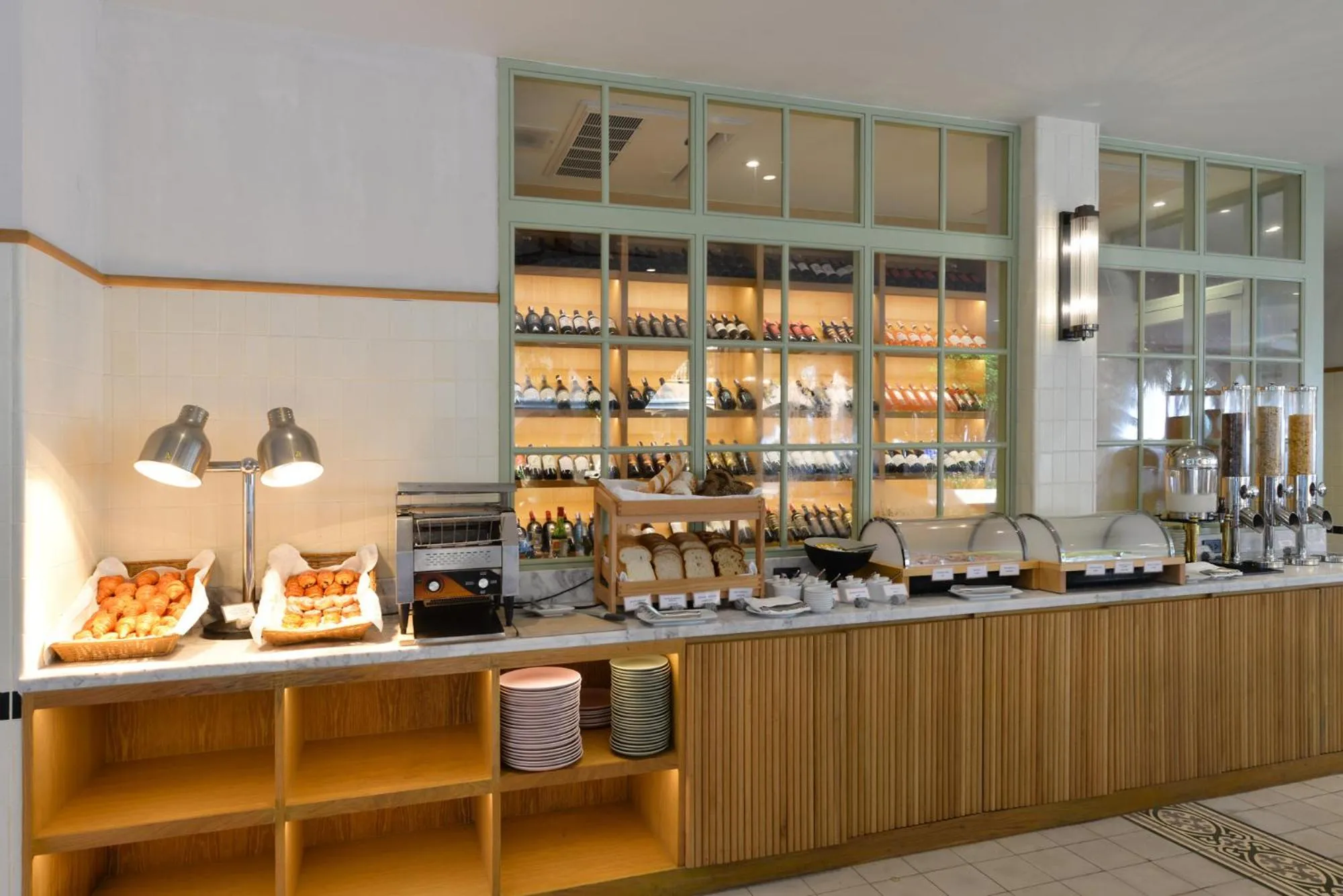 Restaurant/places to eat in Anantasila Beach Resort Hua Hin