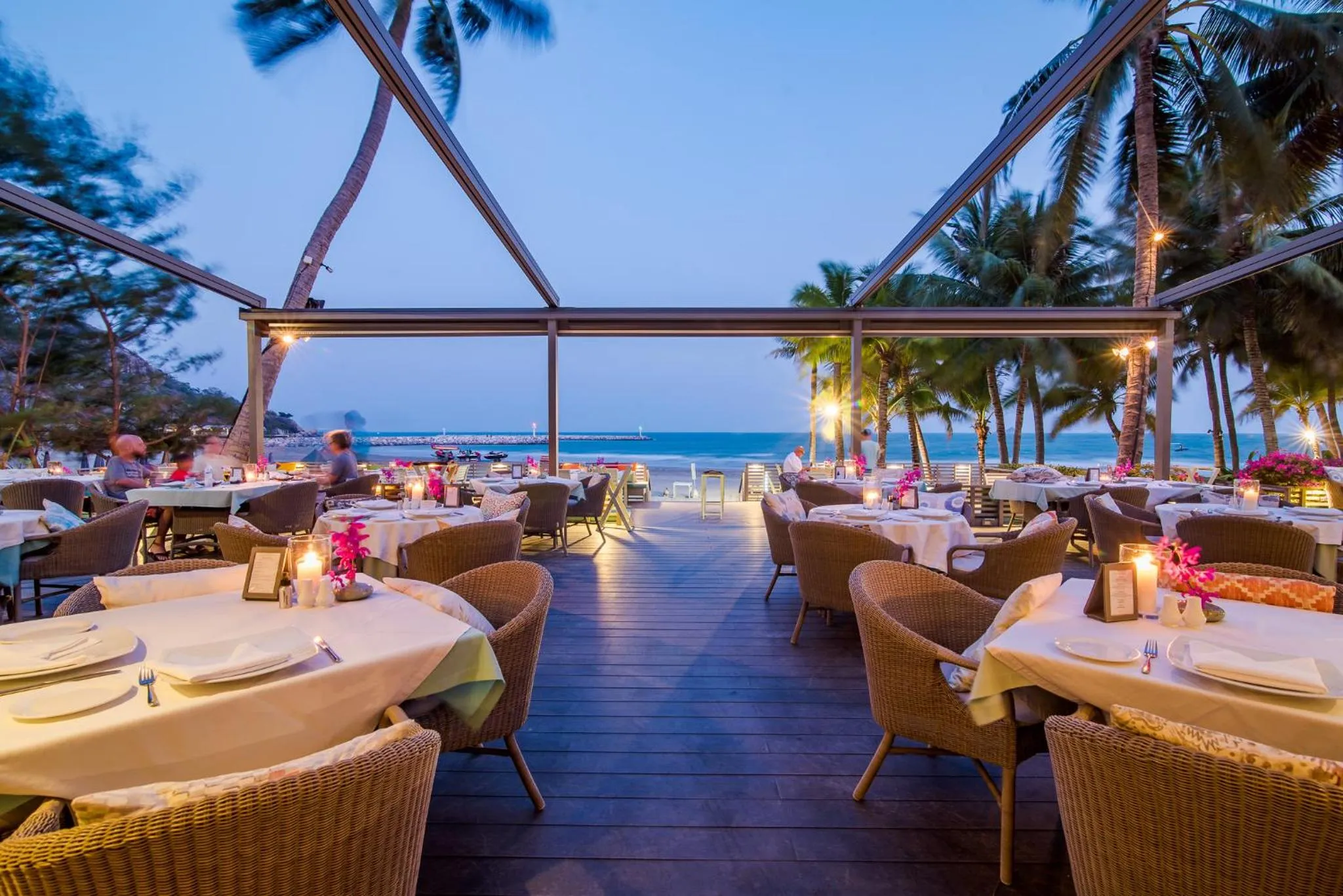 Restaurant/places to eat in Anantasila Beach Resort Hua Hin