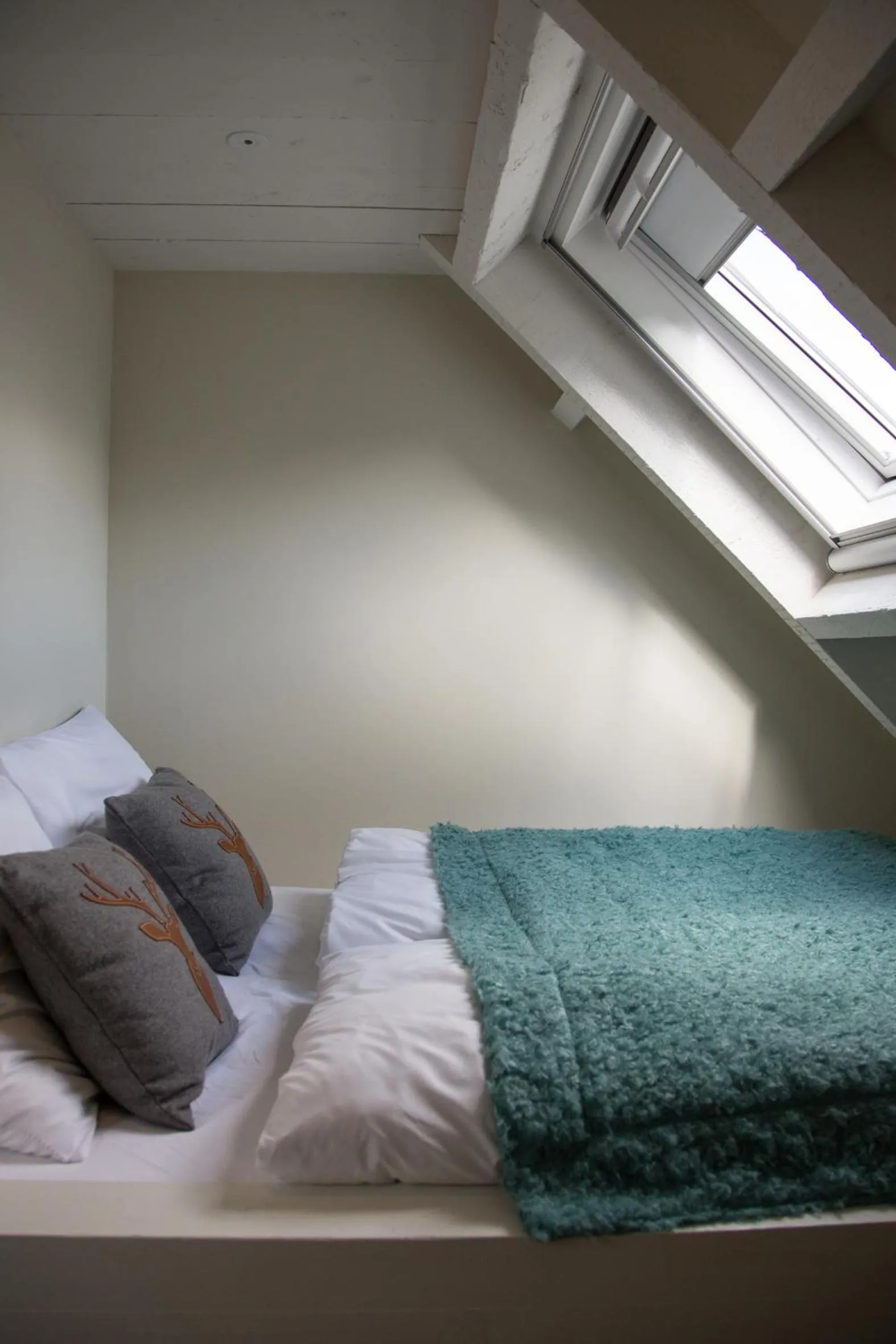 Bedroom, Bed in De Verloren Sinjoor