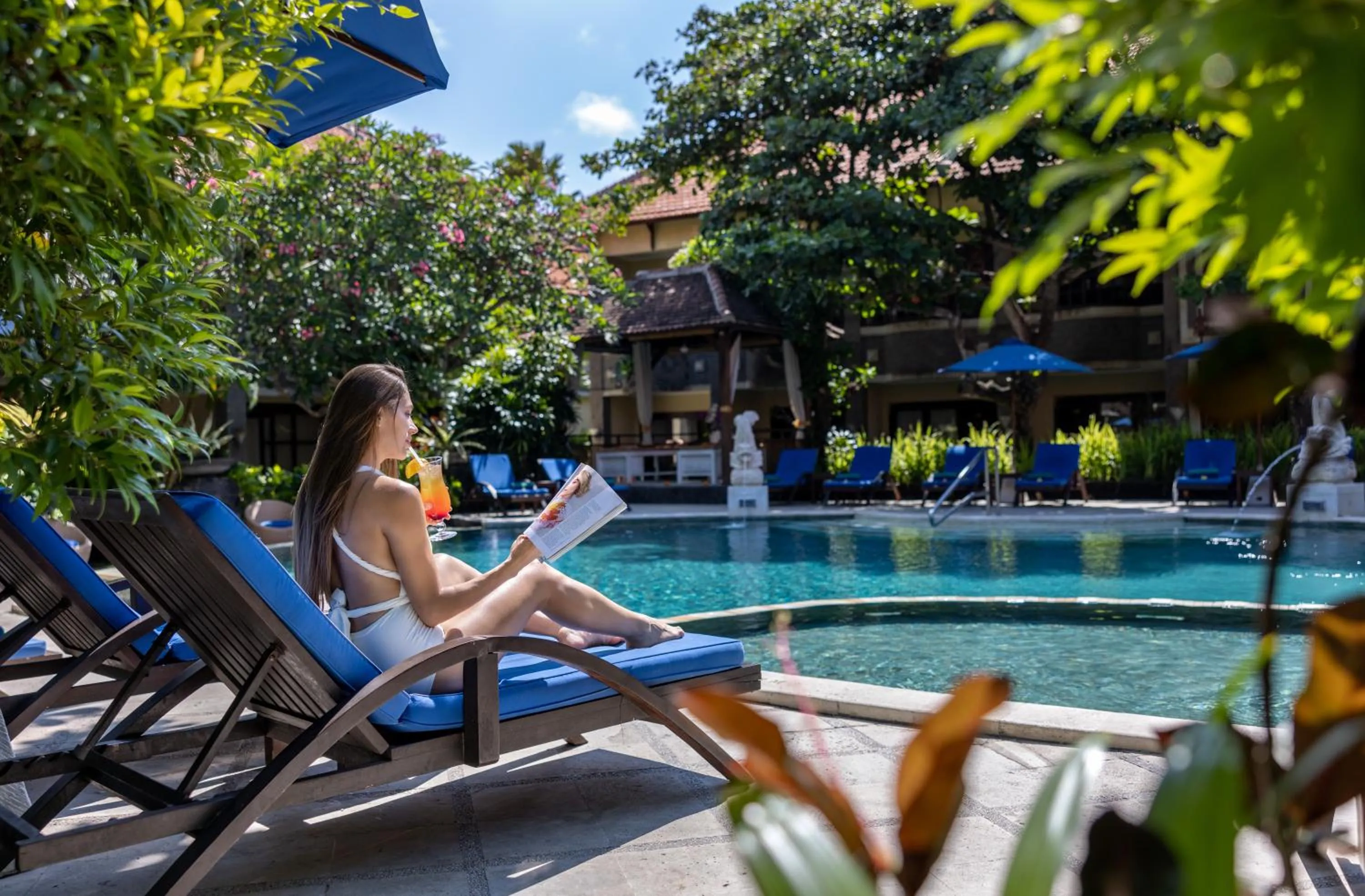 Swimming pool in Adhi Jaya Hotel