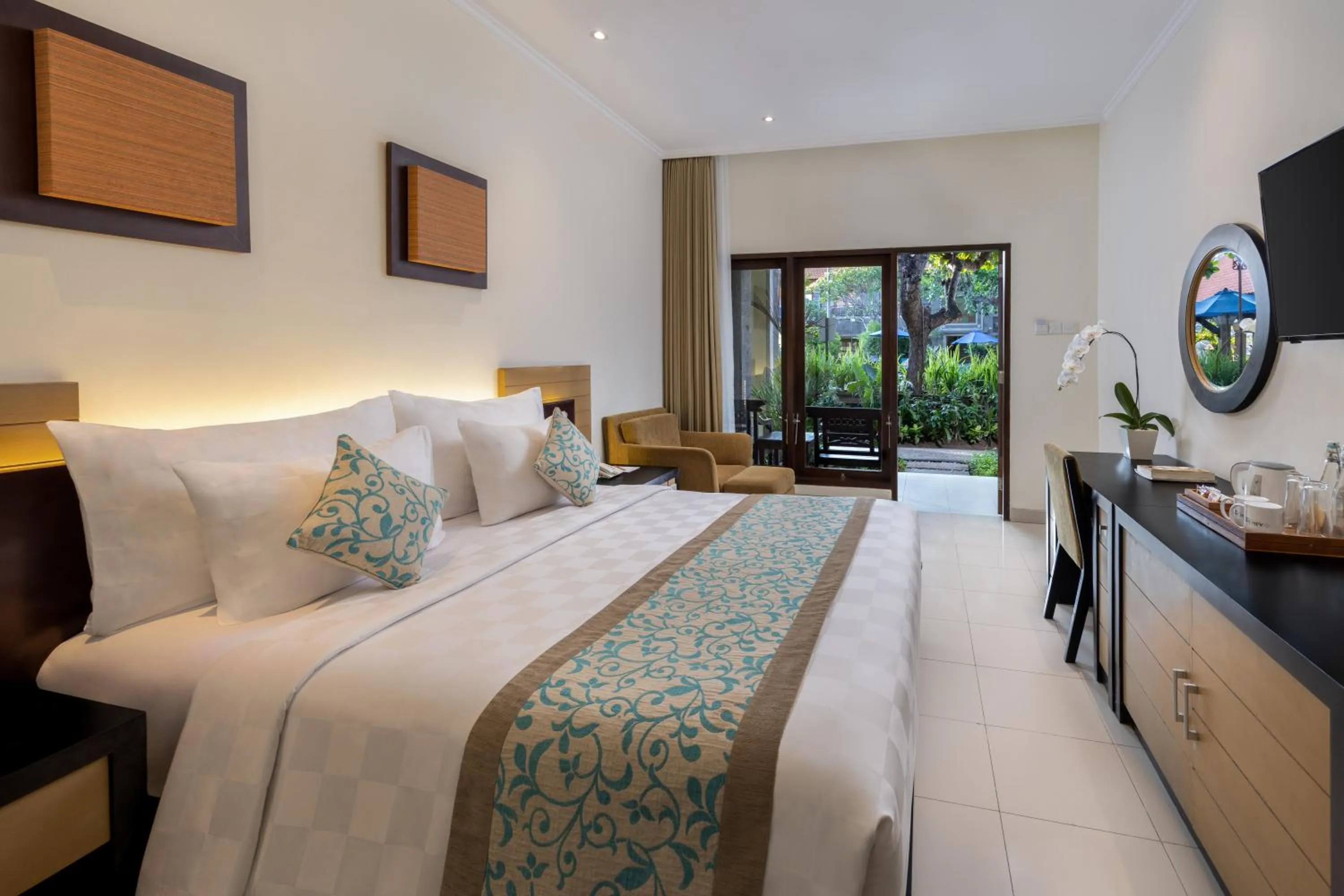 Bedroom, Bed in Adhi Jaya Hotel