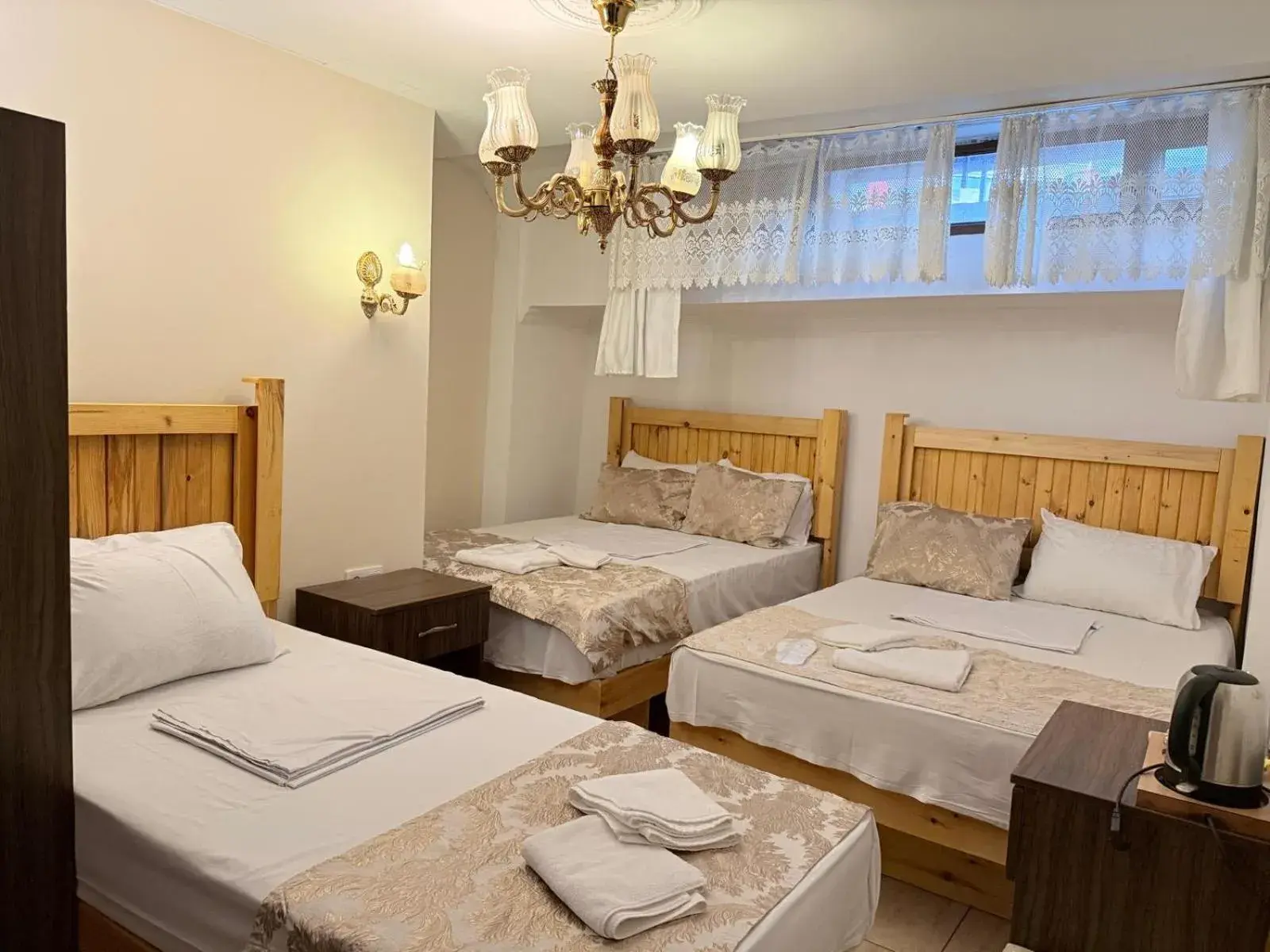 Bed in Magnificent Hotel Bed in Magnificent Hotel