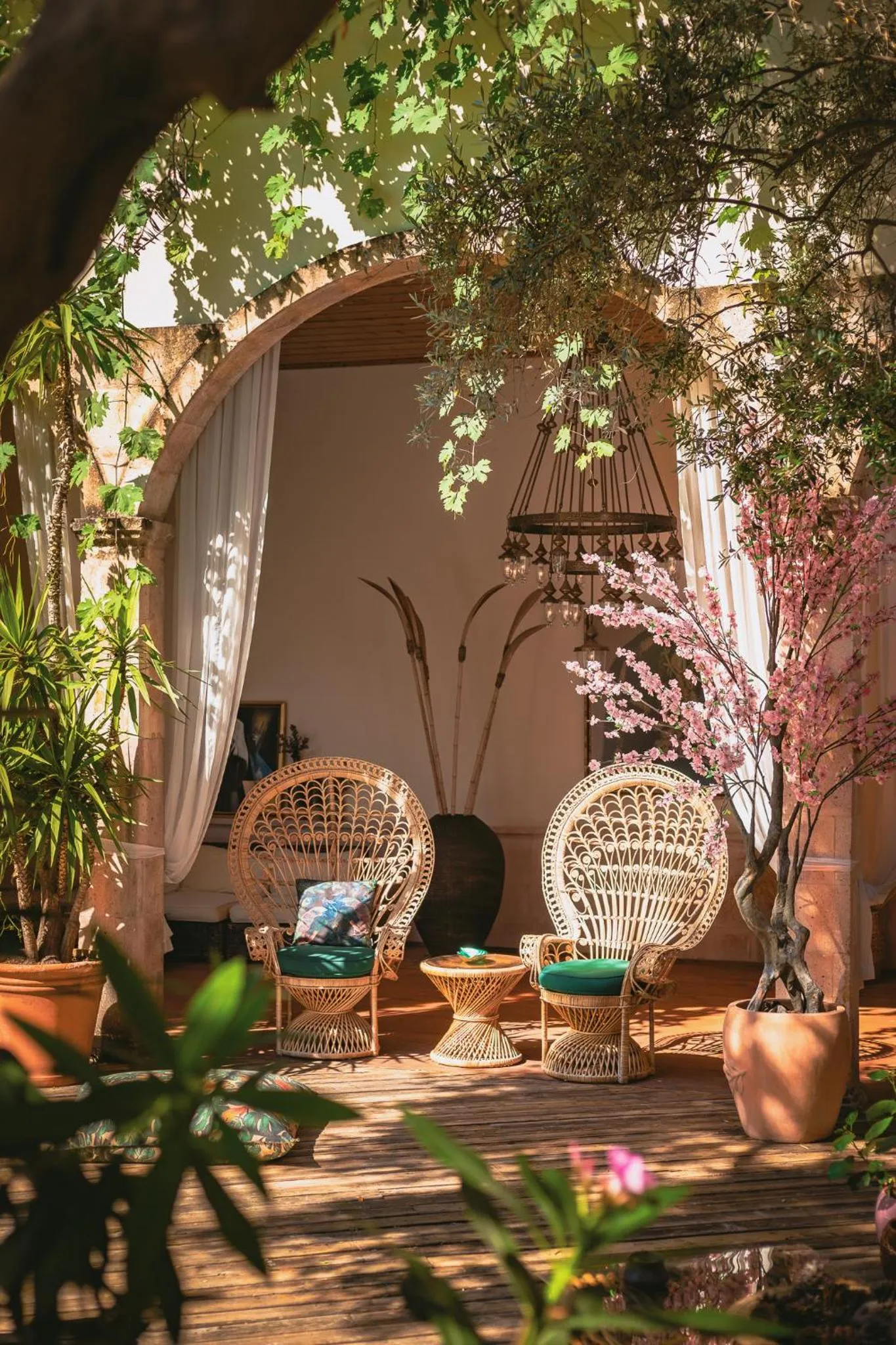 Day in Jade Residence