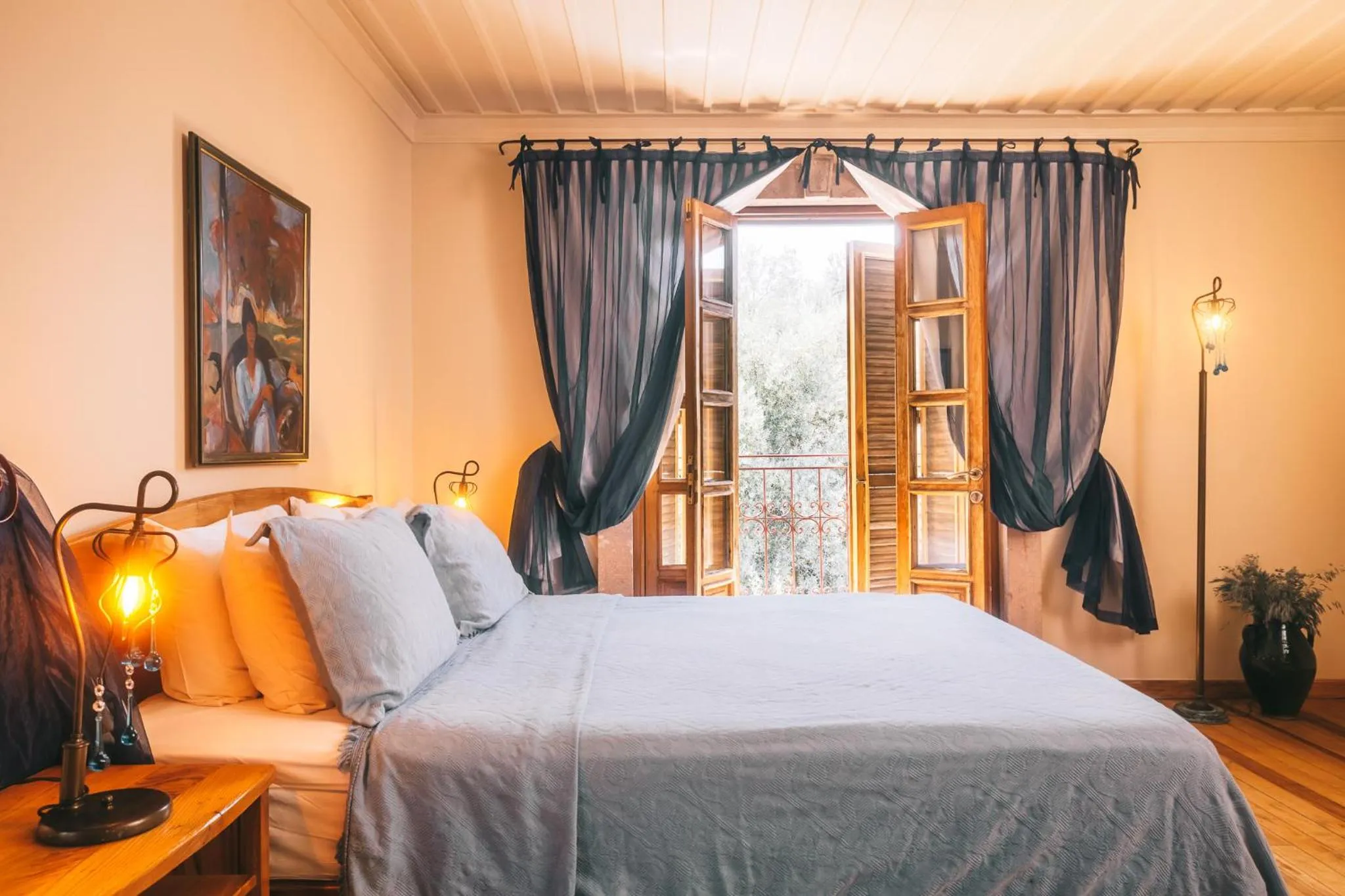 Decorative detail, Bed in Jade Residence