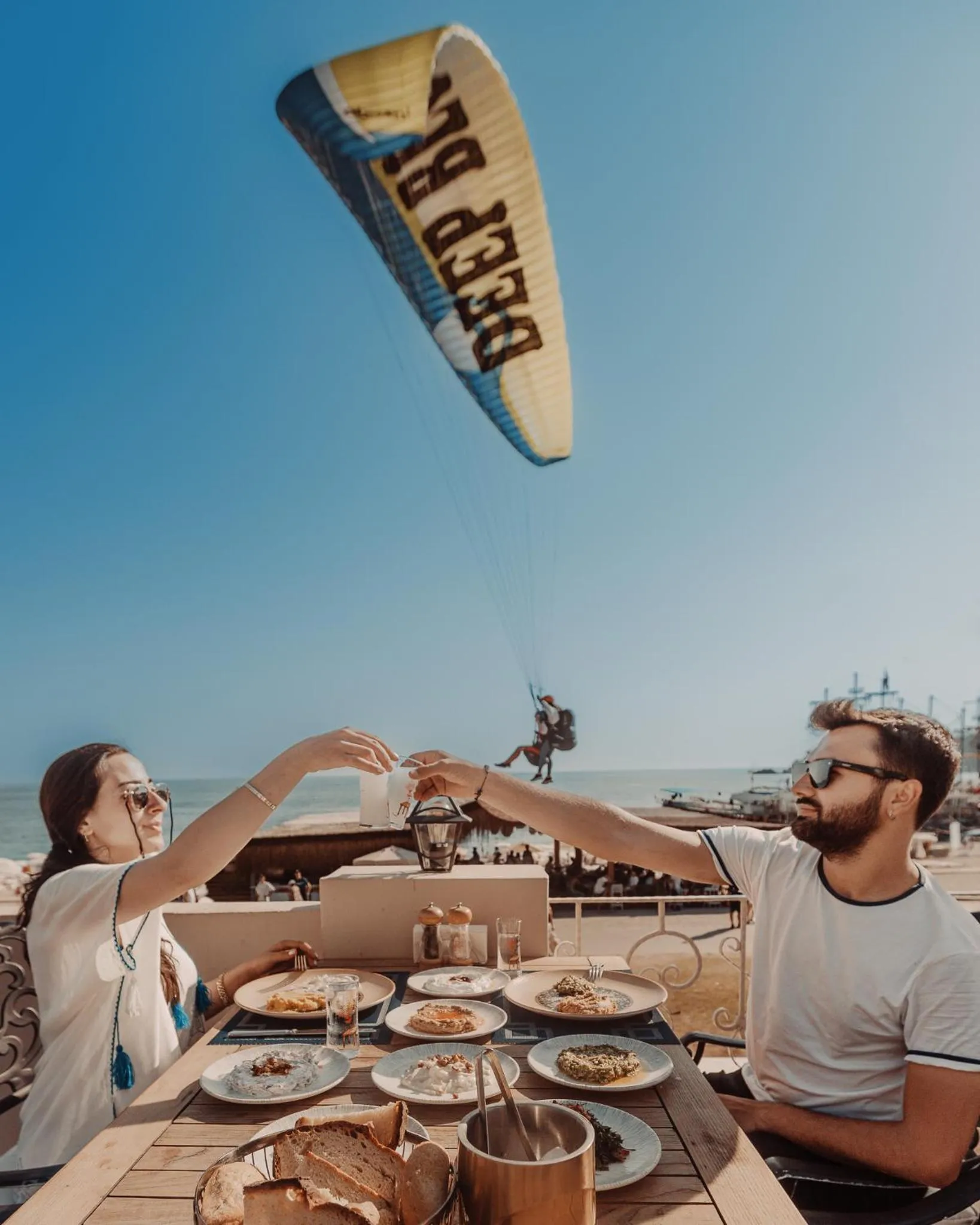 Restaurant/places to eat in Jade Residence