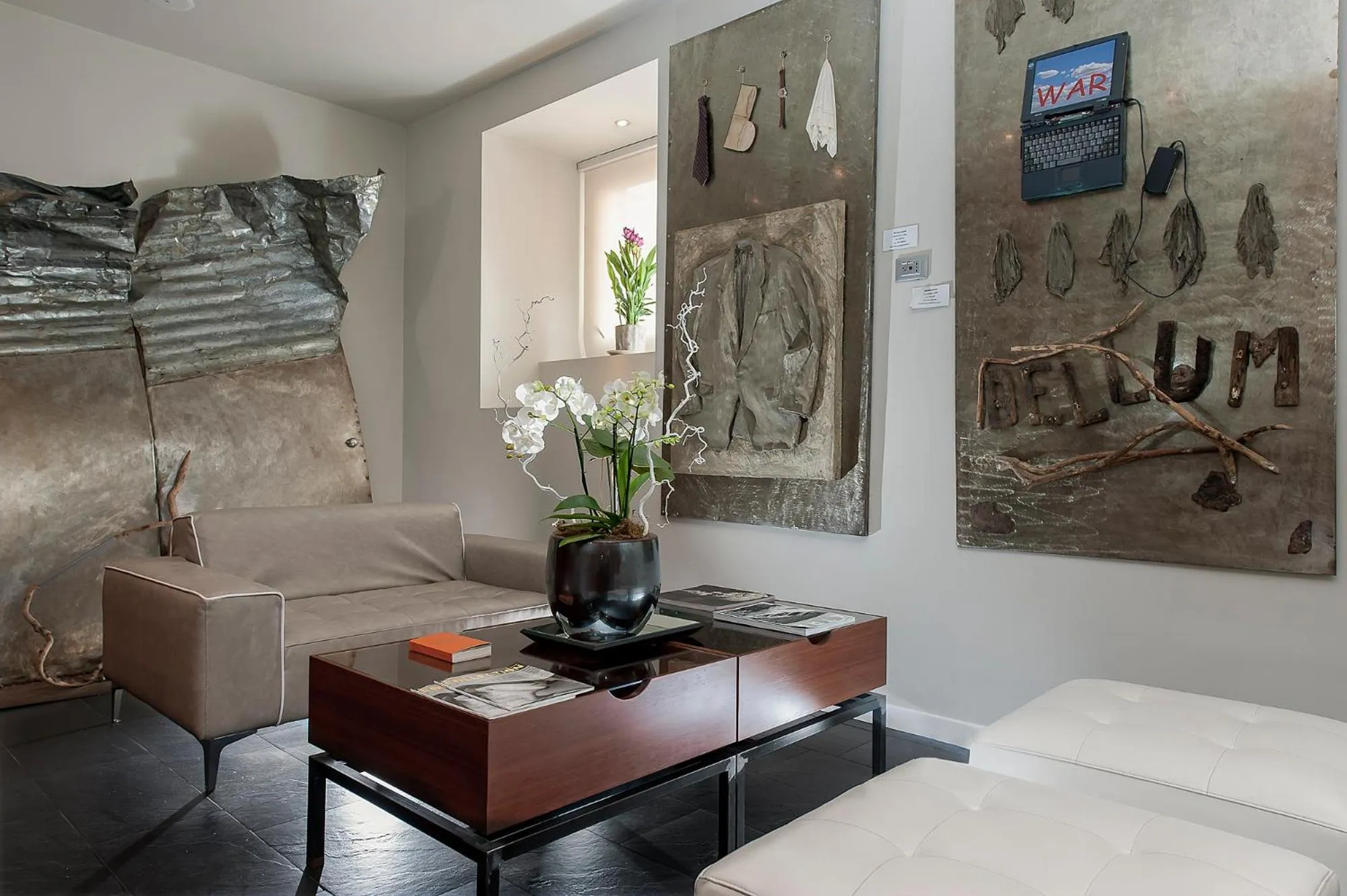 Lobby or reception, Bed in Hotel Metropolis