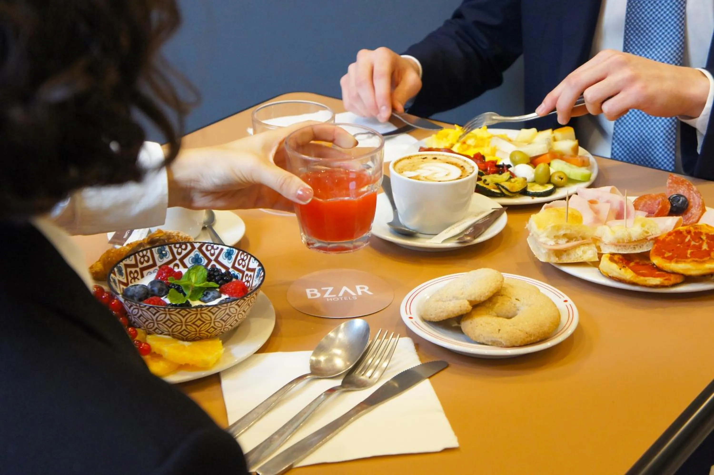 People in Hotel Marisa