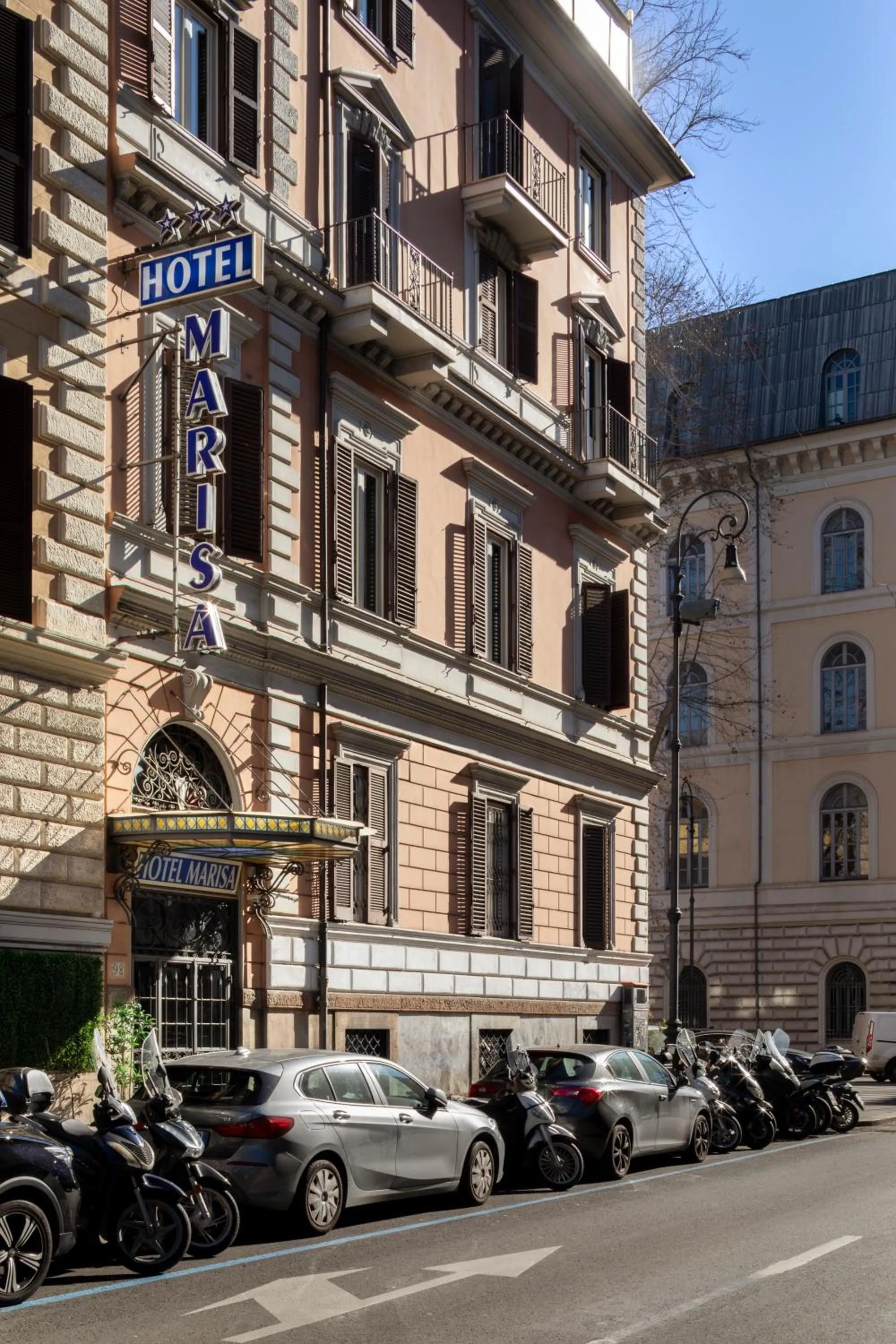 Property building in Hotel Marisa