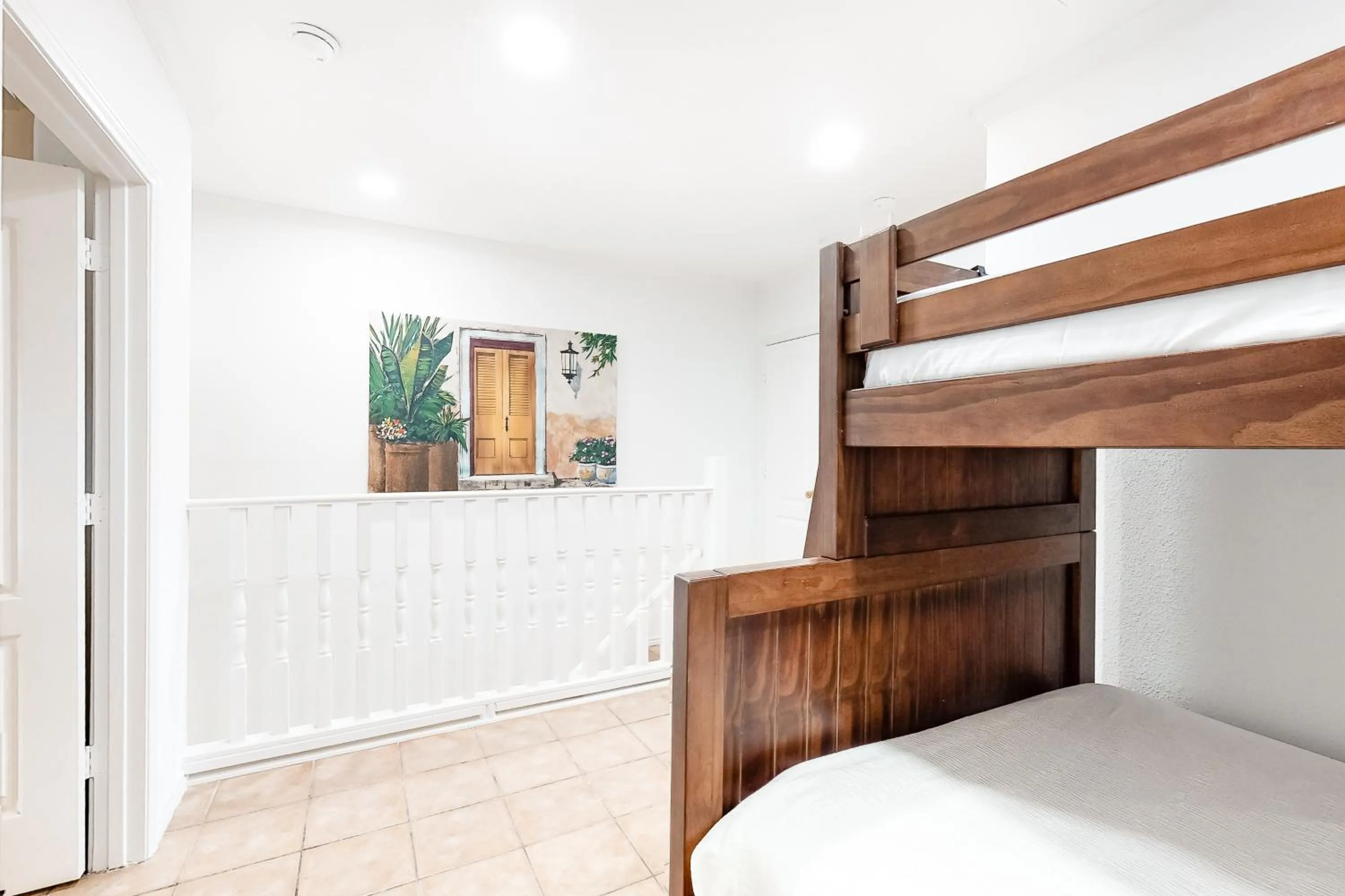 Bed in Tropical Breeze