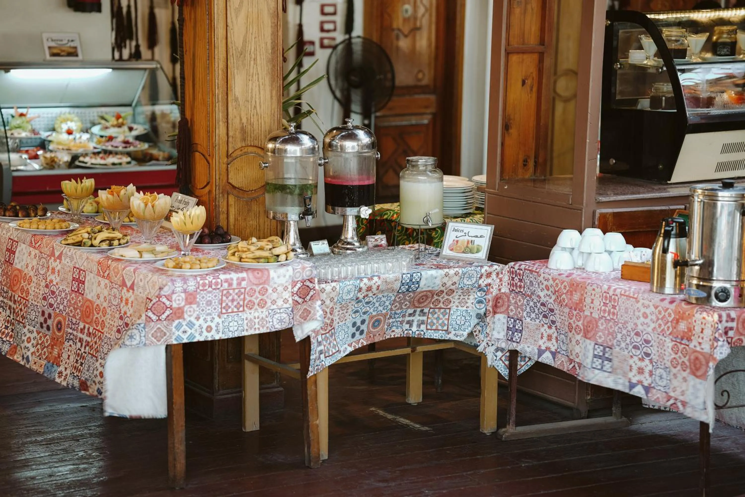 Restaurant/places to eat in Nefertiti Hotel Luxor