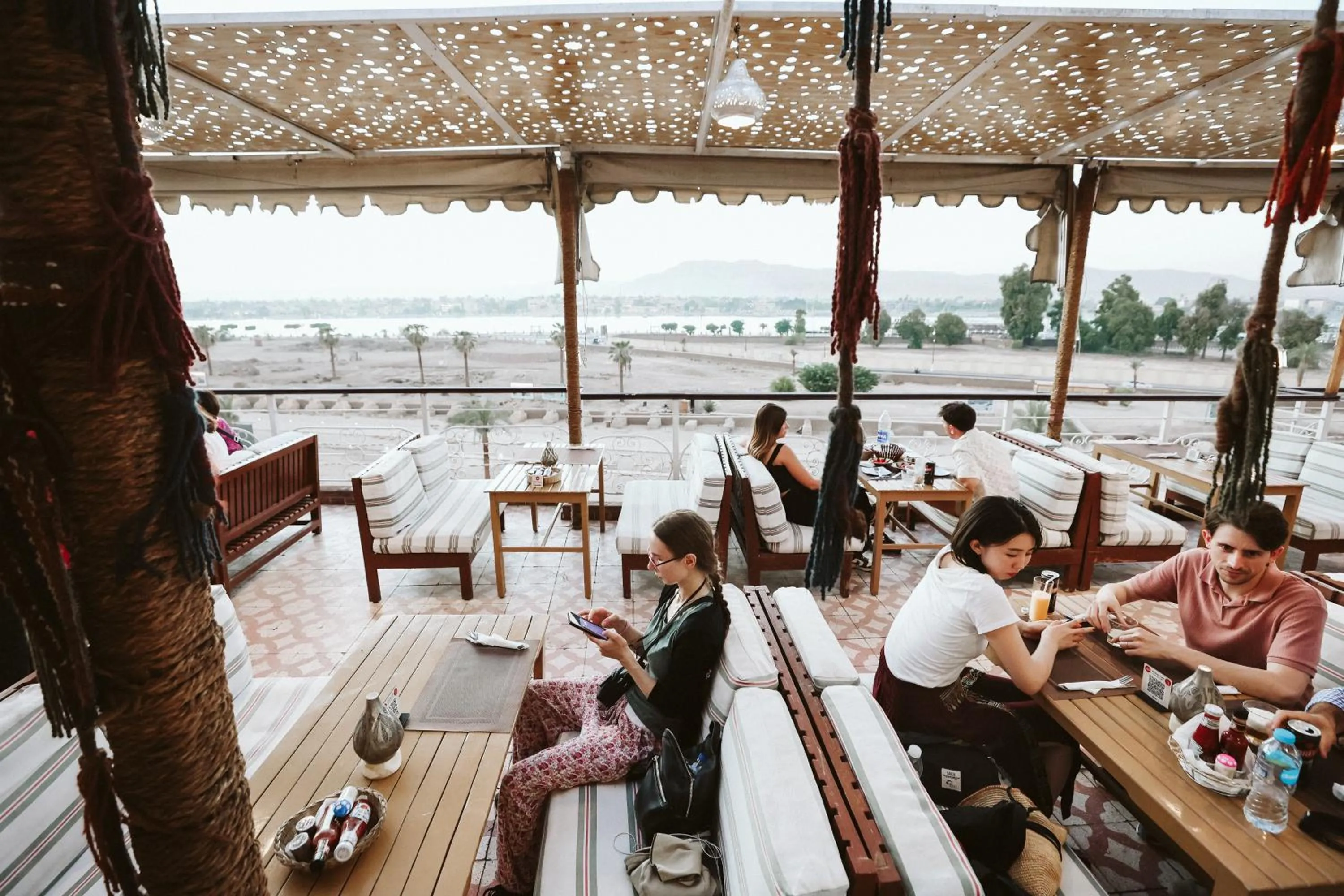 Restaurant/places to eat in Nefertiti Hotel Luxor