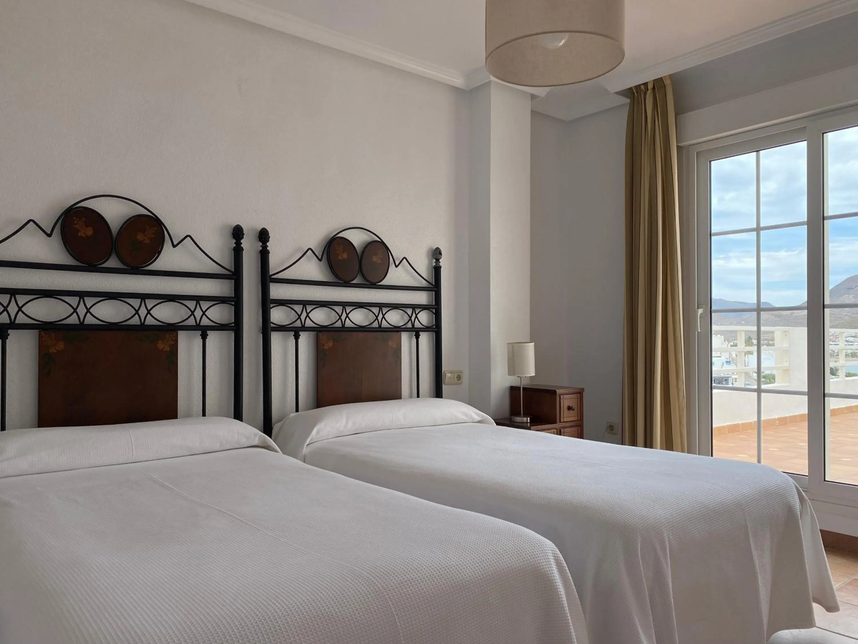 Bedroom, Bed in Apartahotel Vistamar San José