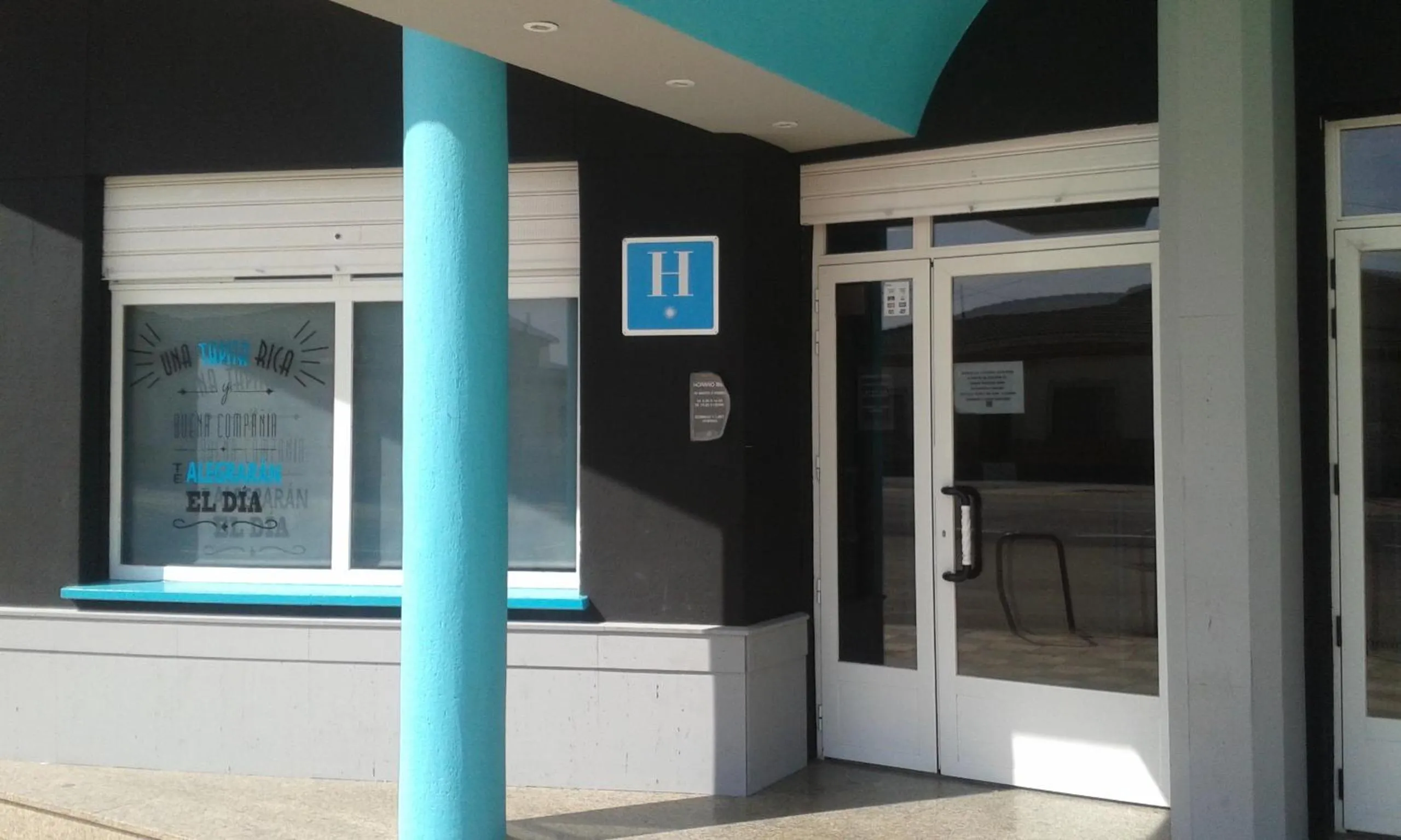 Facade/entrance in Hotel Cervantes