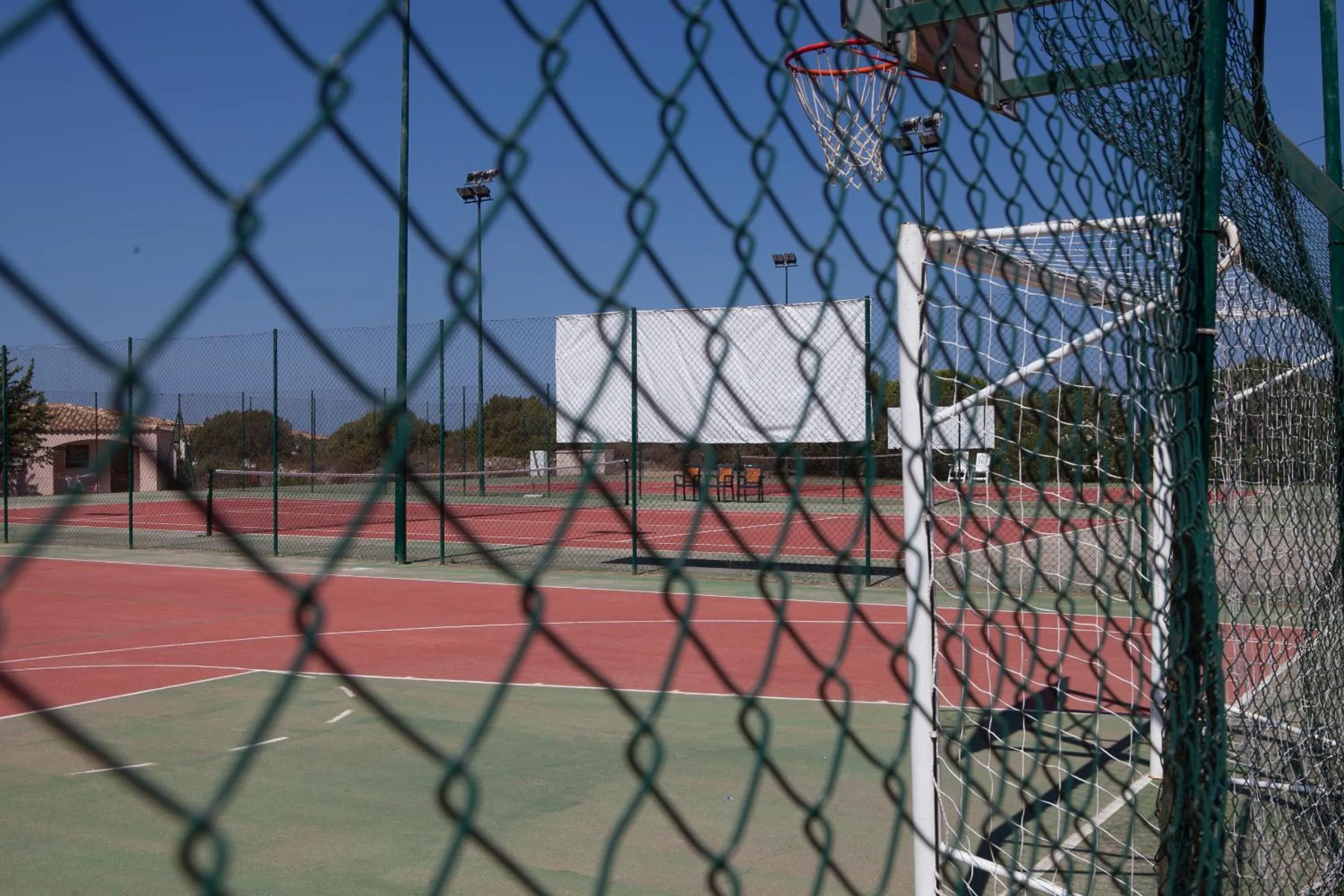 Tennis court in Club Esse Gallura
