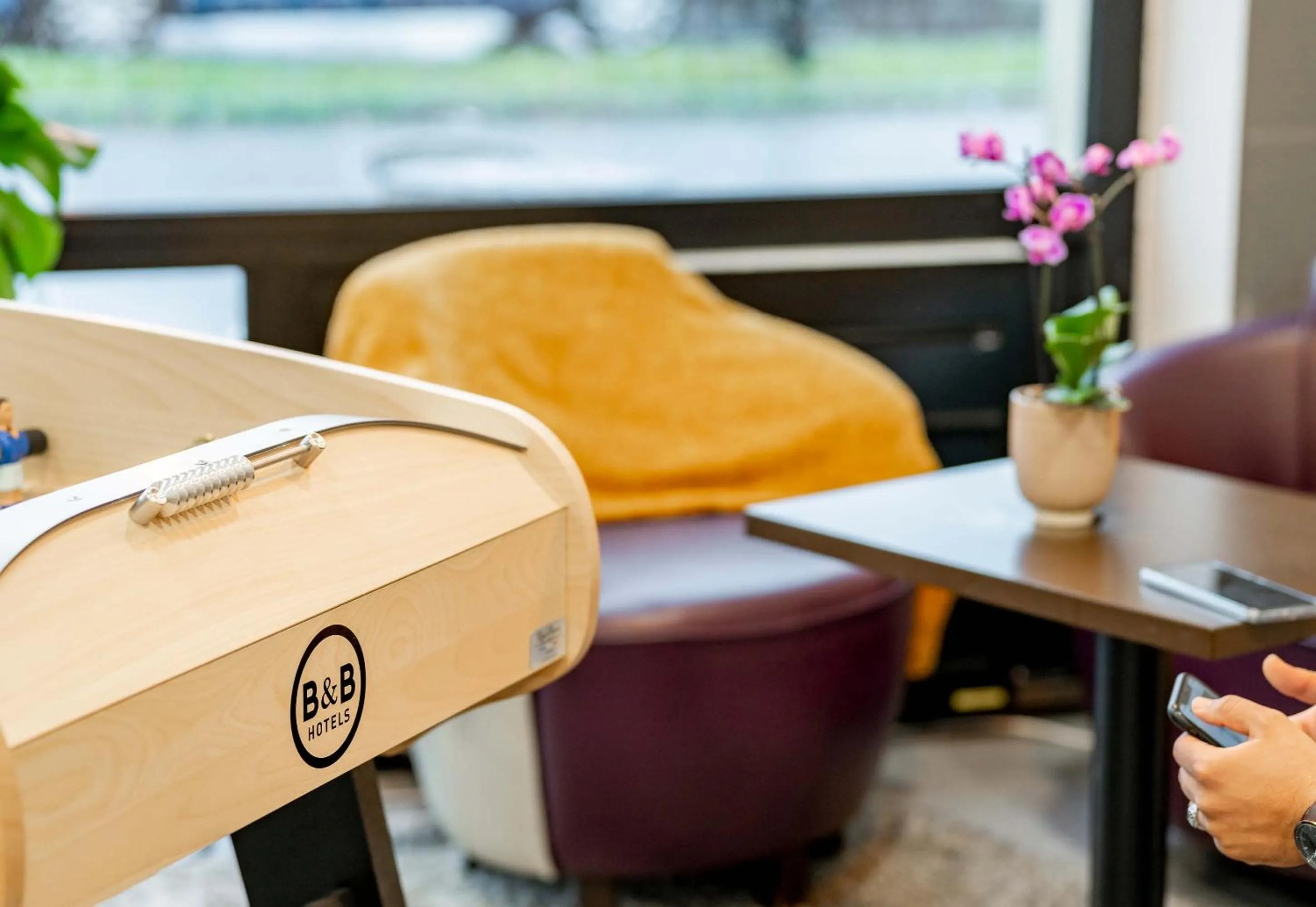 Lobby or reception in B&B HOTEL Maubeuge-Louvroil