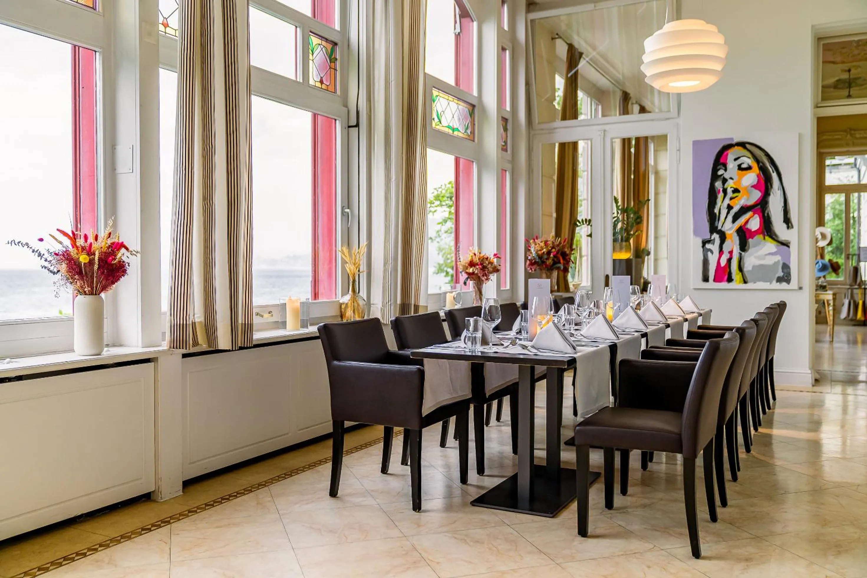 Restaurant/places to eat in Hotel Vitznauerhof - Lifestyle Hideaway at Lake Lucerne