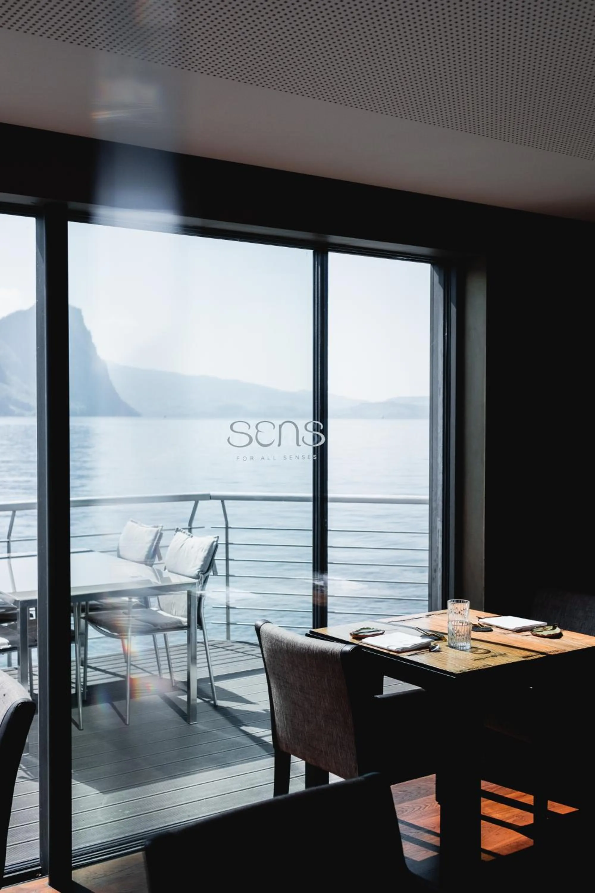 Restaurant/places to eat in Hotel Vitznauerhof - Lifestyle Hideaway at Lake Lucerne