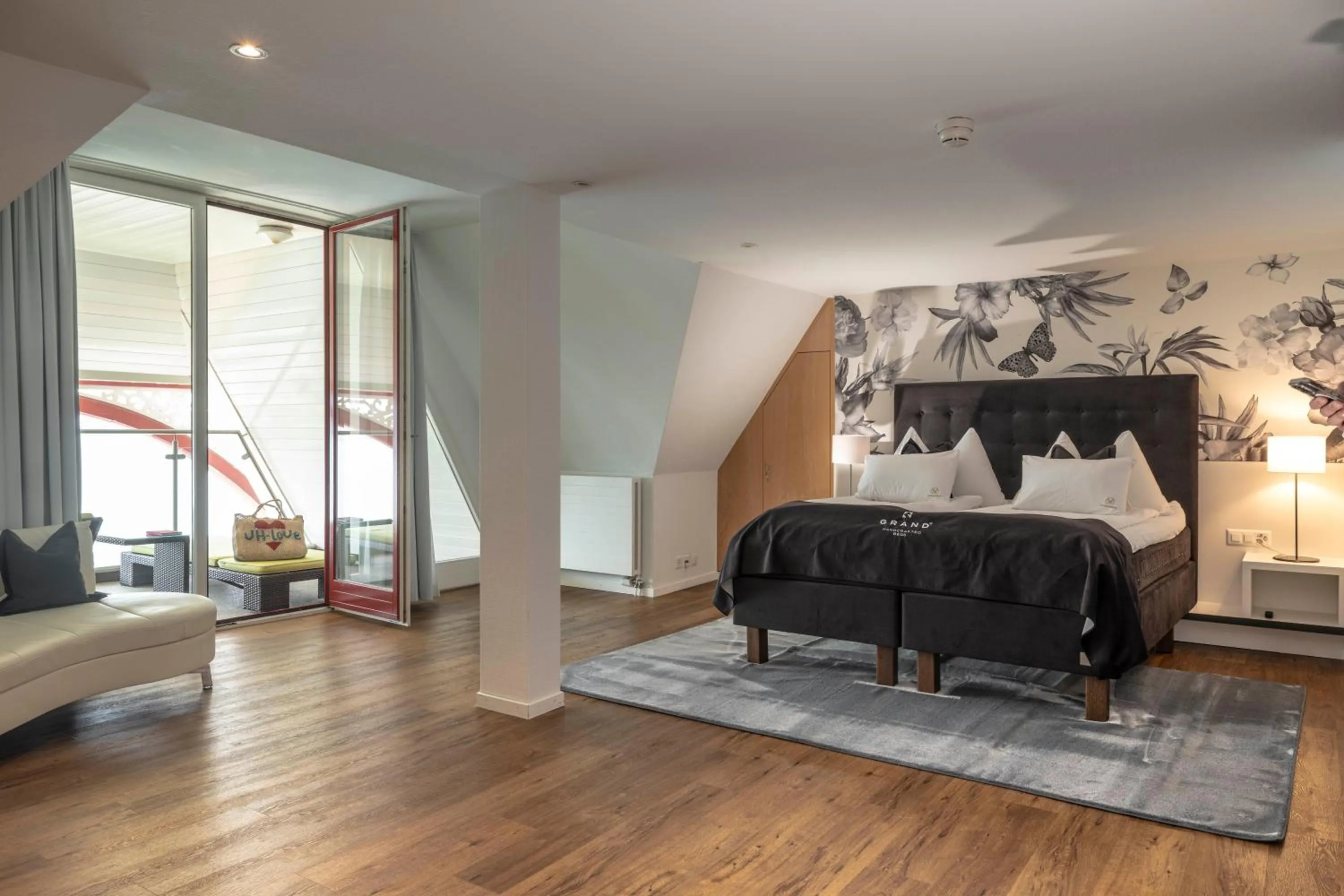 Bed in Hotel Vitznauerhof - Lifestyle Hideaway at Lake Lucerne