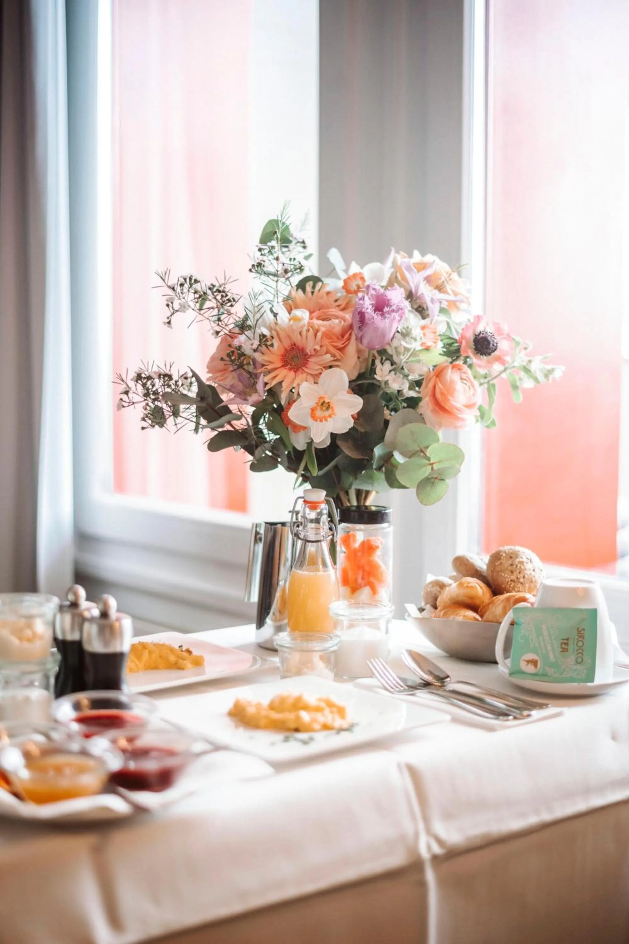 Breakfast in Hotel Vitznauerhof - Lifestyle Hideaway at Lake Lucerne