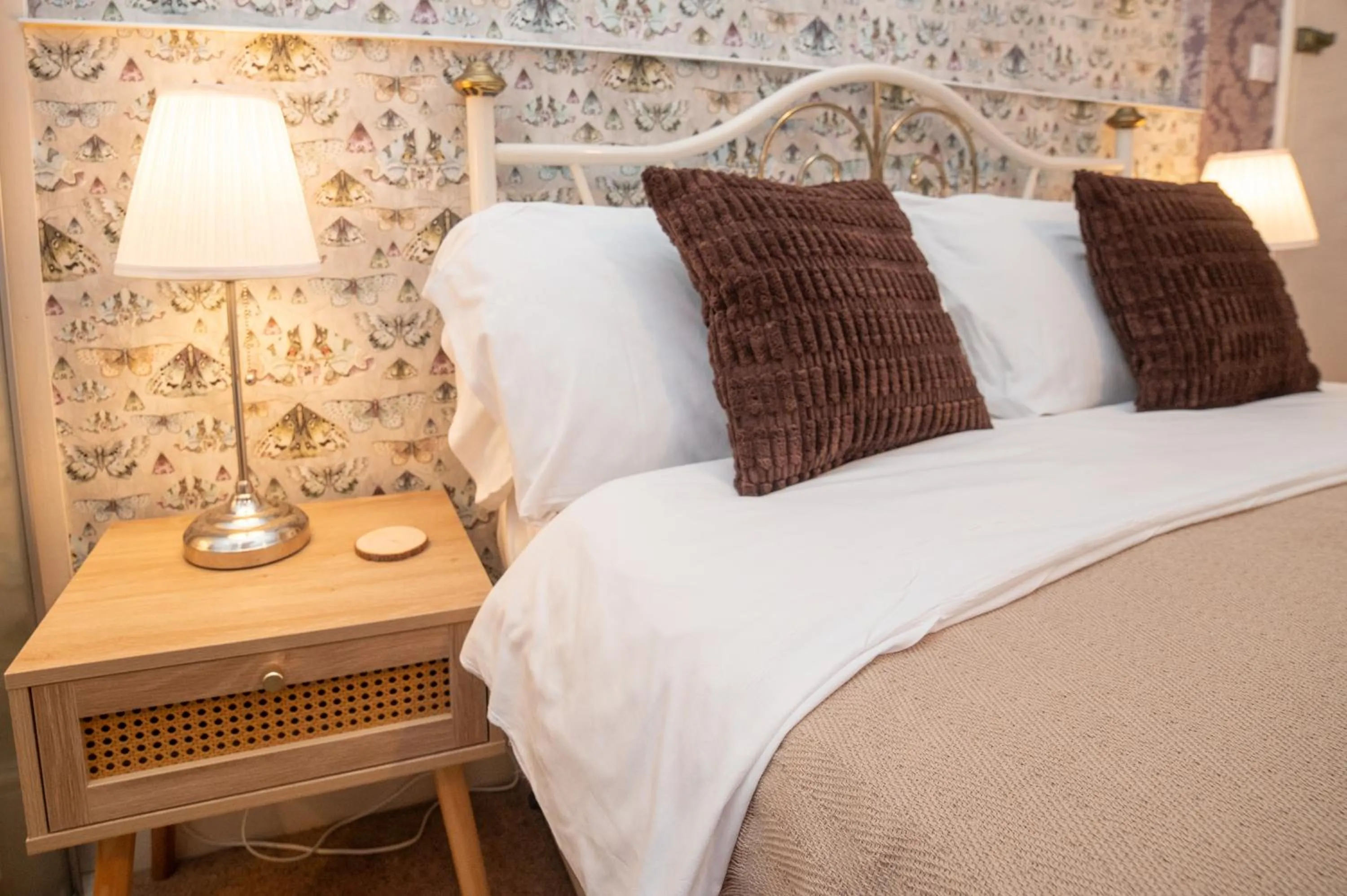 Bedroom, Bed in The Cherry Tree Guest House