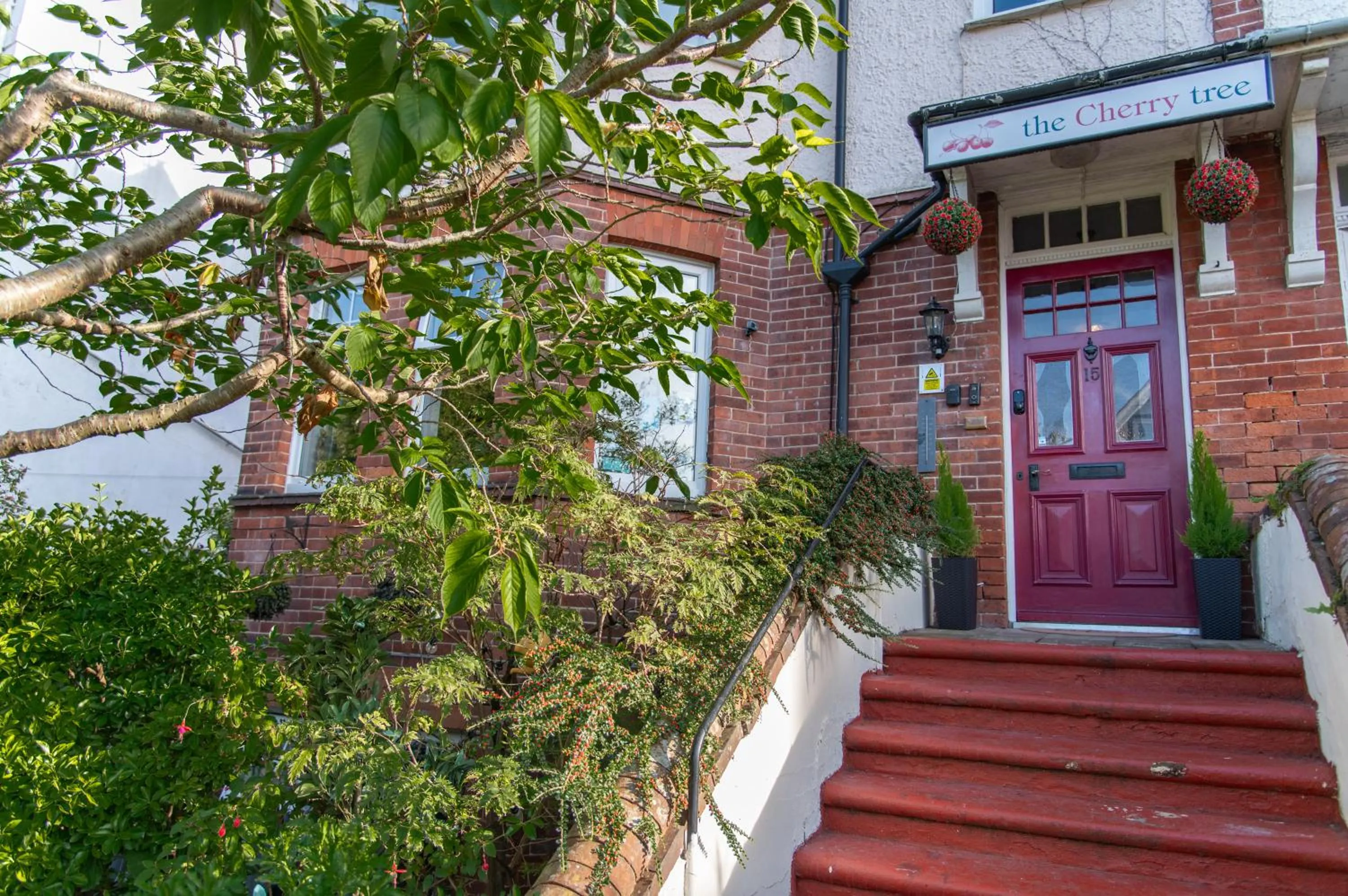 Facade/entrance in The Cherry Tree Guest House