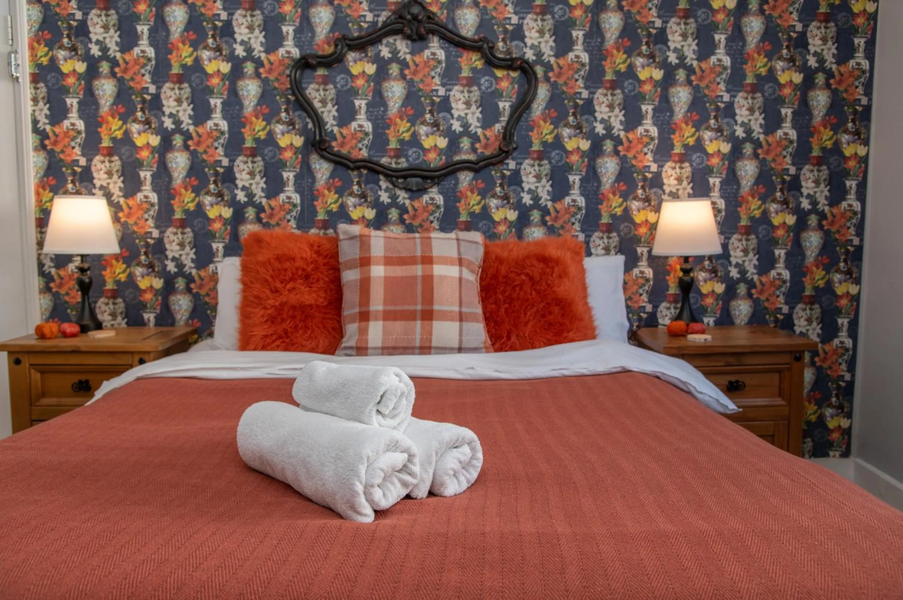 Bedroom, Bed in The Cherry Tree Guest House